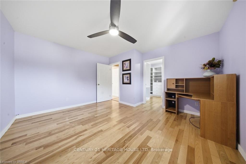 Photo 18 of 106 Memorial Drive, Brantford, Fairview/Greenbrier — HOMEH