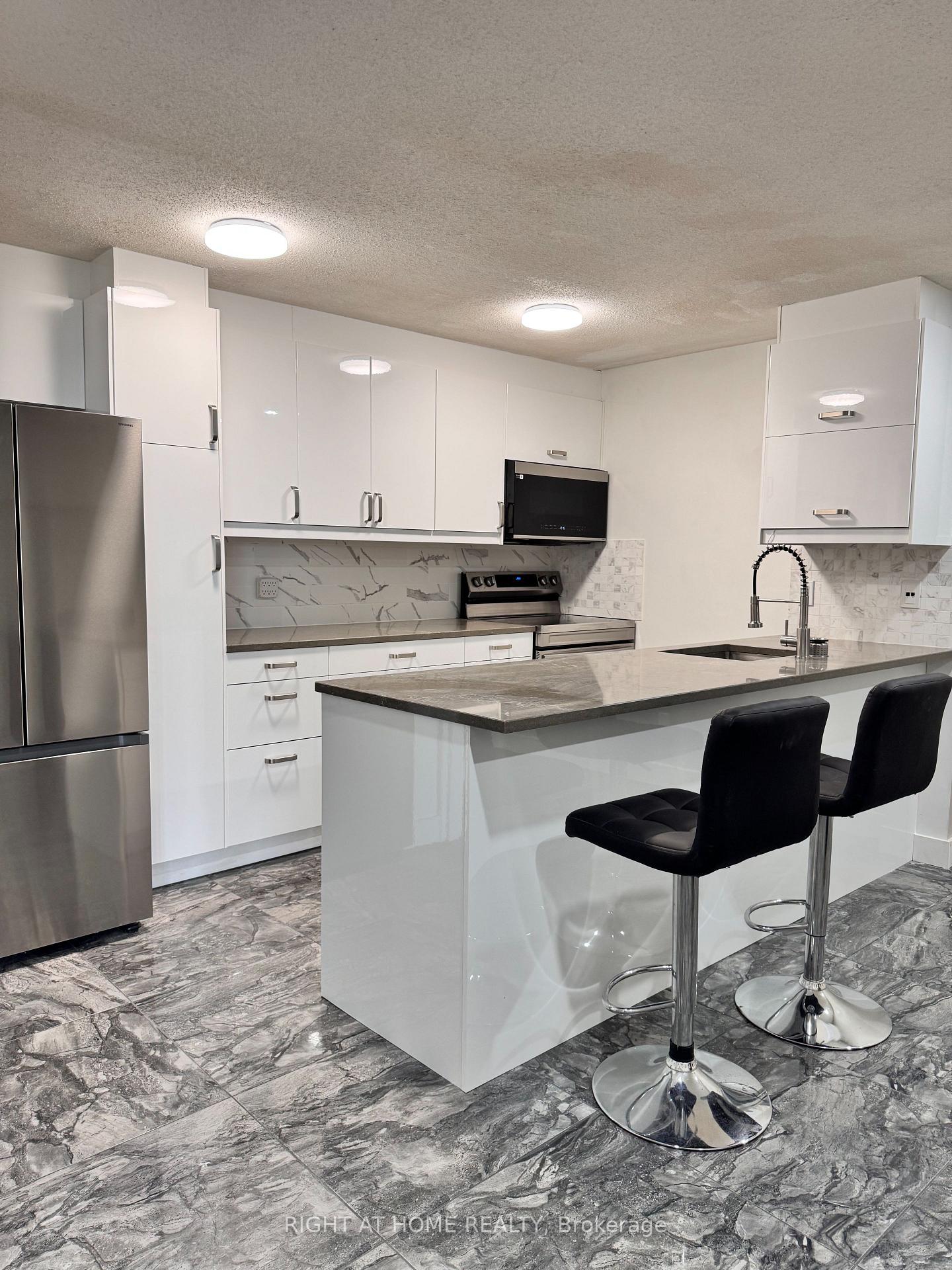 Photo 9 of Unit 1205, 1465 Baseline Road, Ottawa, Copeland Park — HOMEH