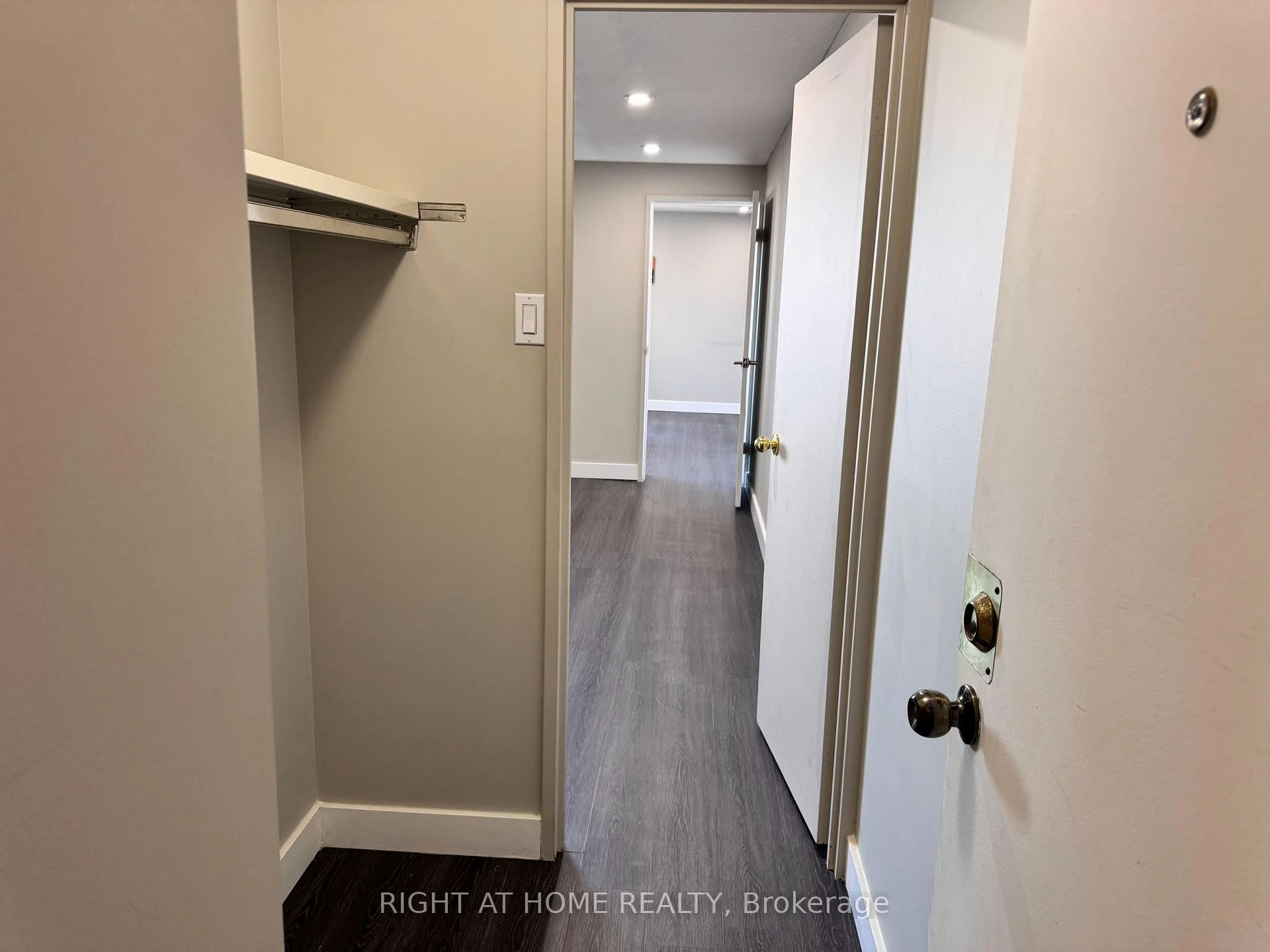 Photo 23 of Unit 1205, 1465 Baseline Road, Ottawa, Copeland Park — HOMEH