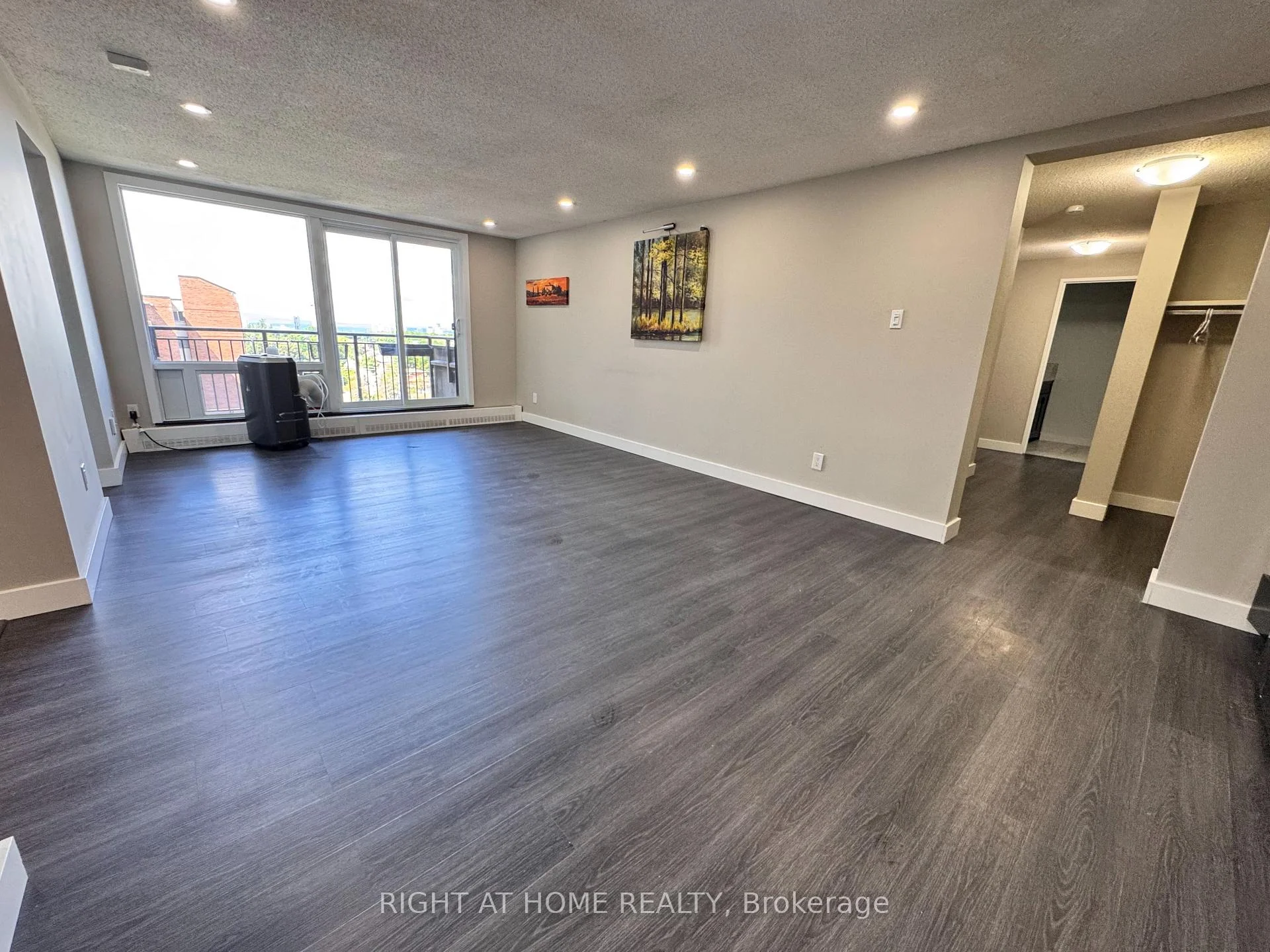 Photo 15 of Unit 1205, 1465 Baseline Road, Ottawa, Copeland Park — HOMEH
