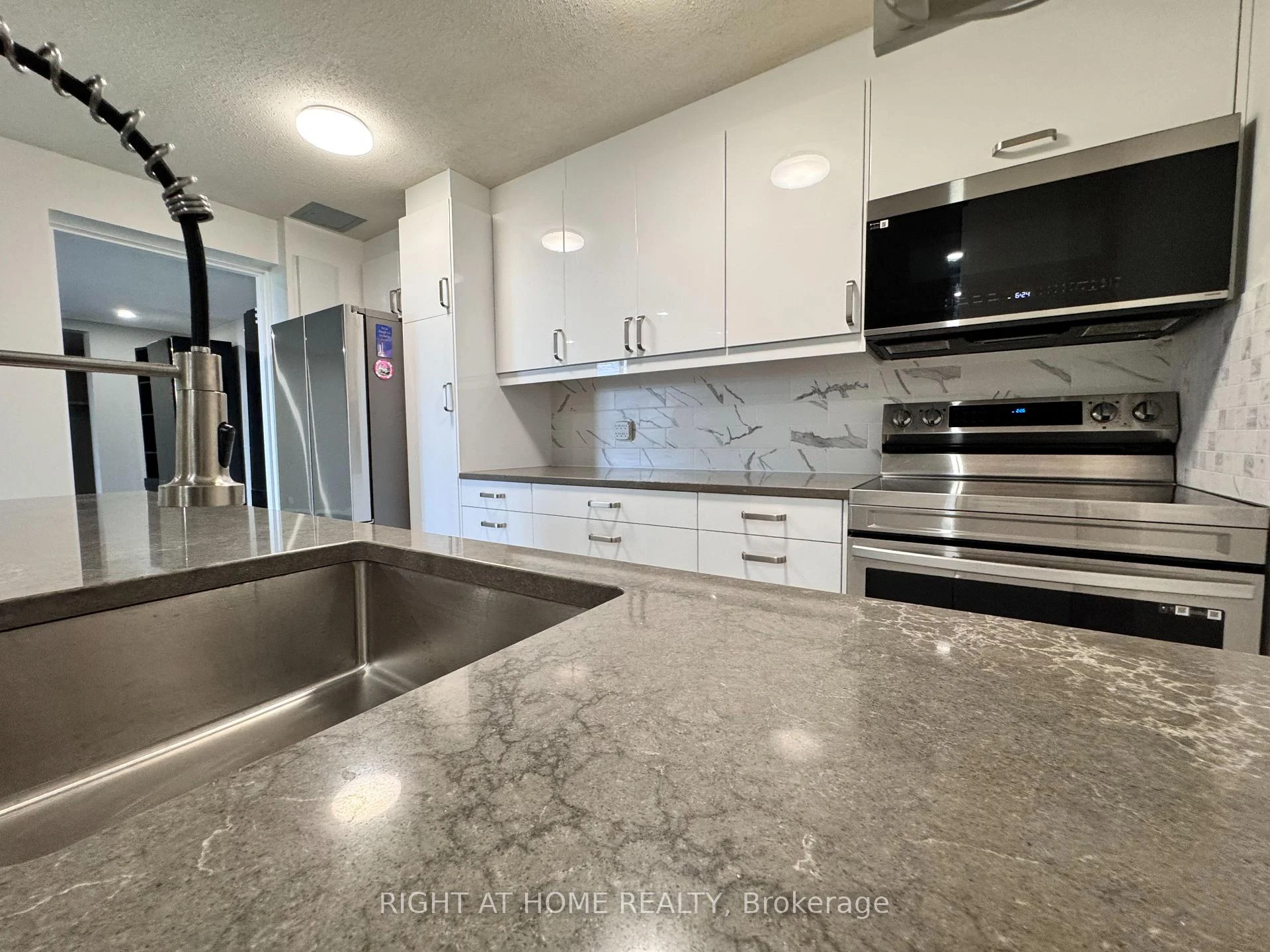 Photo 36 of Unit 1205, 1465 Baseline Road, Ottawa, Copeland Park — HOMEH