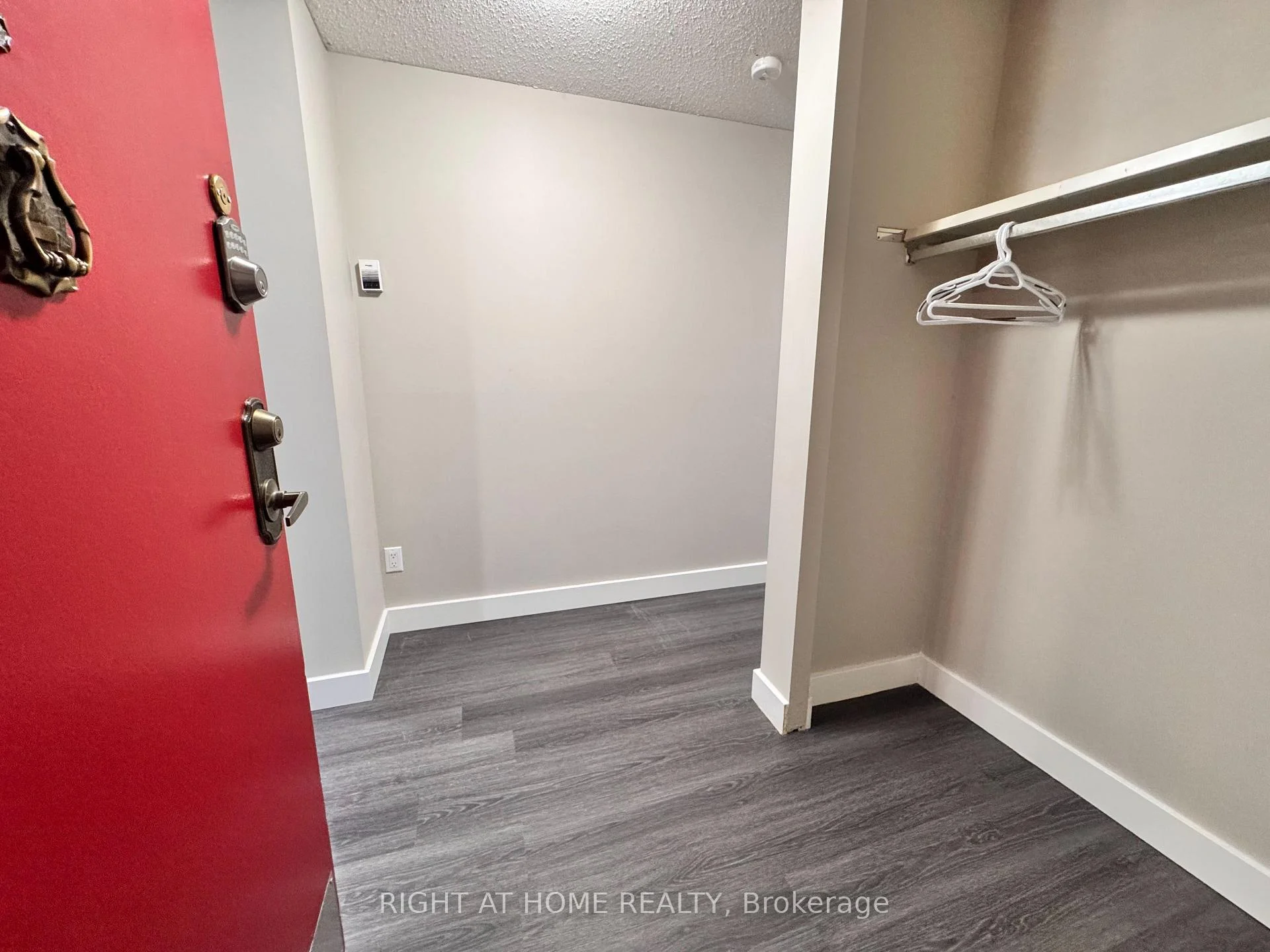 Photo 8 of Unit 1205, 1465 Baseline Road, Ottawa, Copeland Park — HOMEH