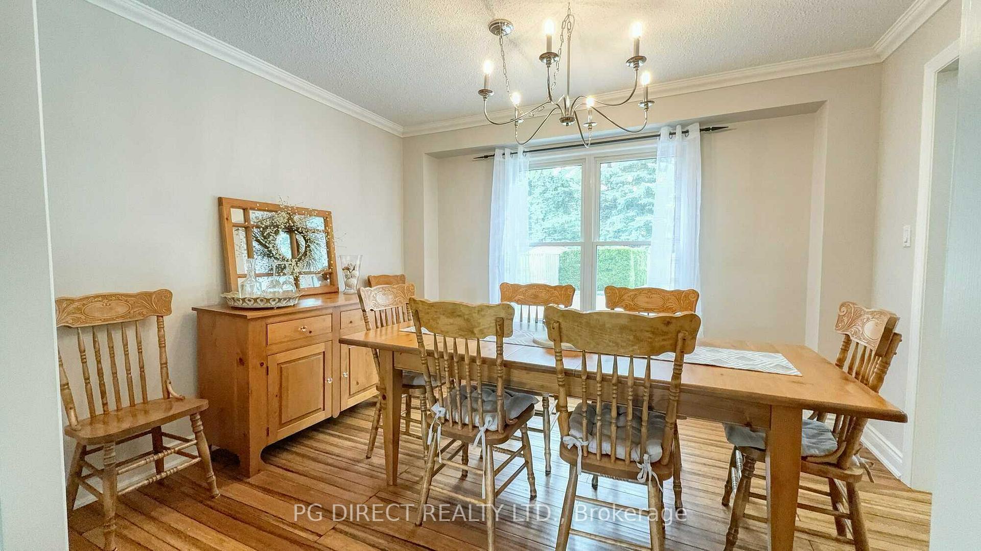 Photo 4 of 12 Meadow Drive, Caledon, Caledon Village — HOMEH