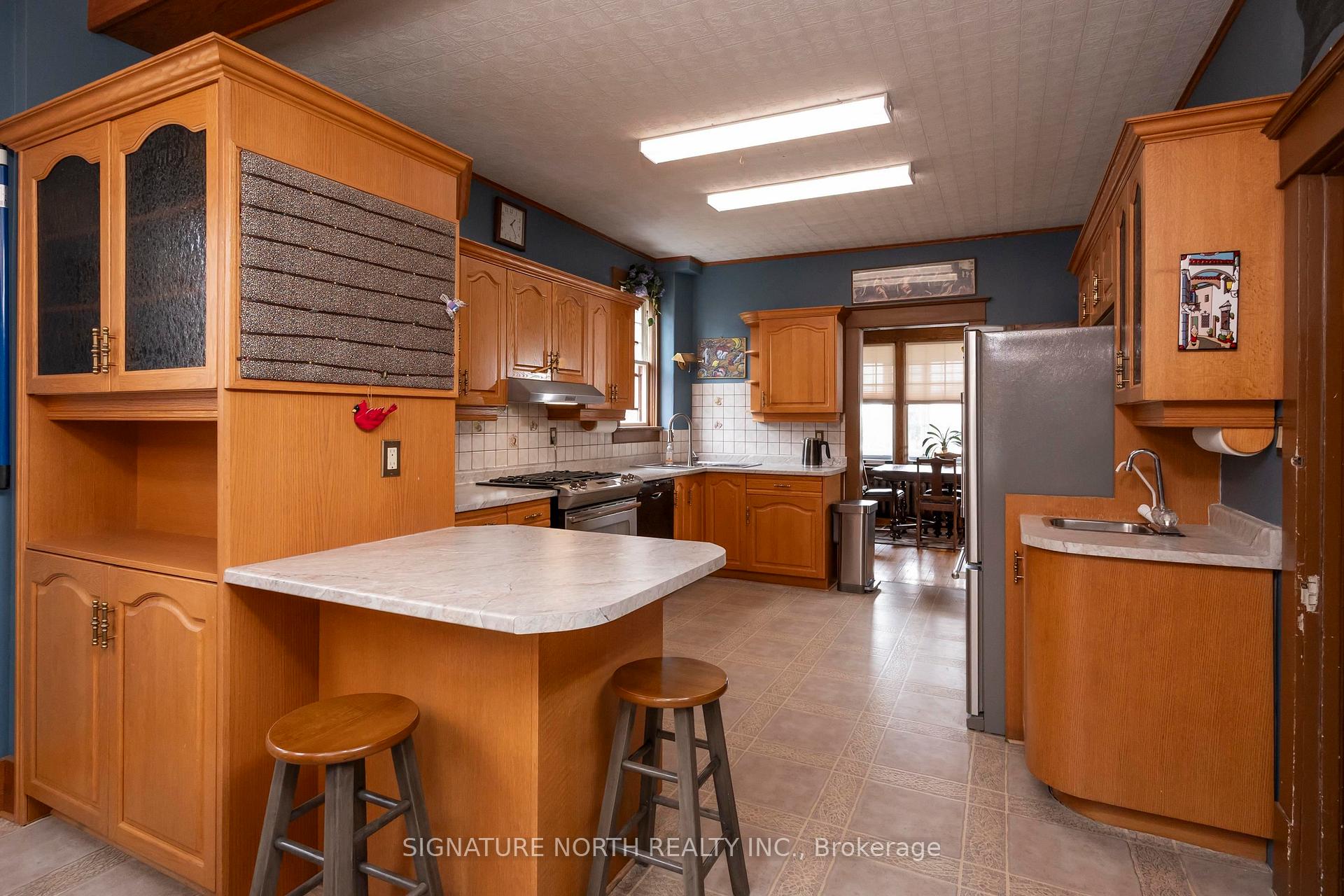 Photo 17 of 74 Prospect Avenue, Thunder Bay, College Heights — HOMEH