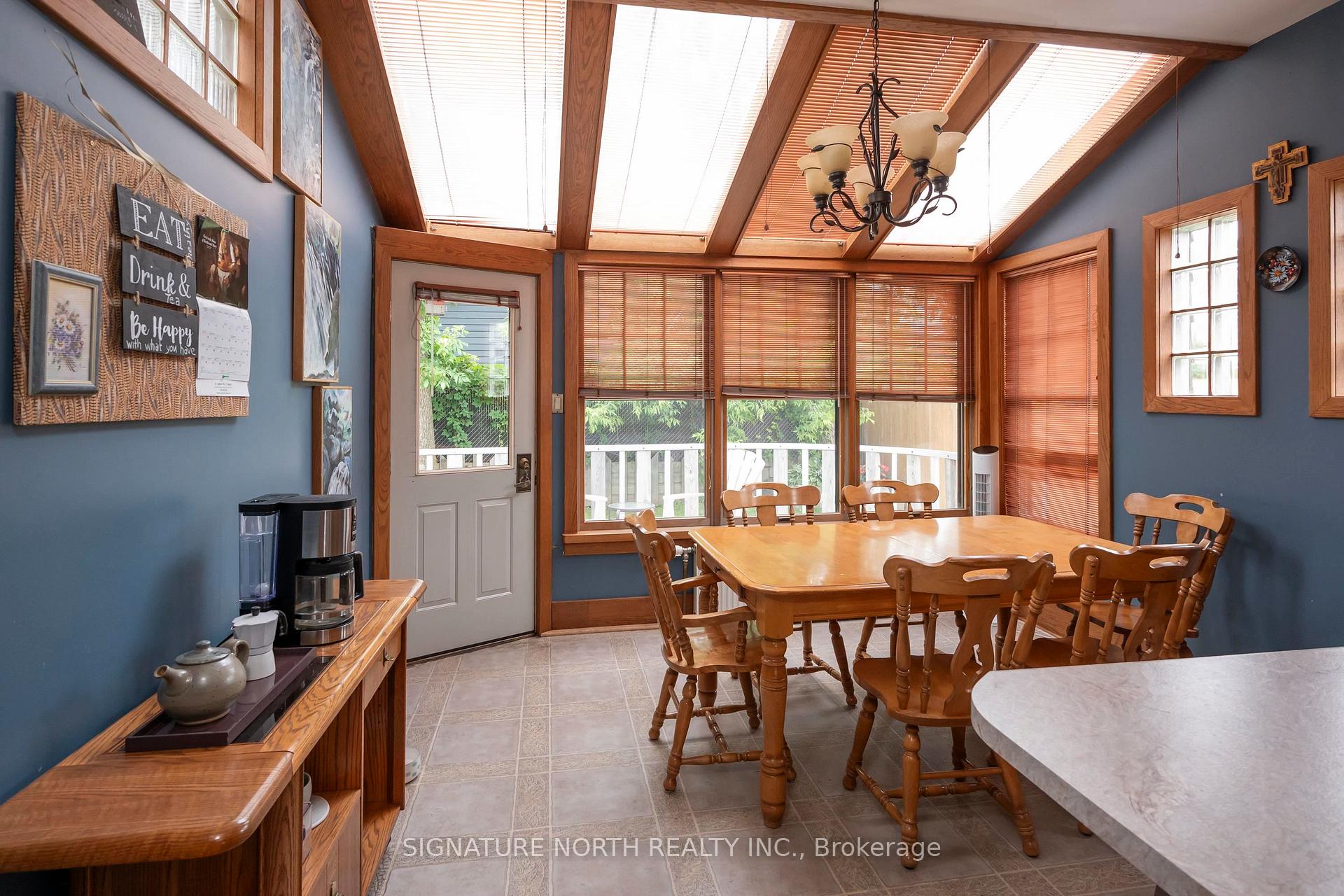Photo 18 of 74 Prospect Avenue, Thunder Bay, College Heights — HOMEH