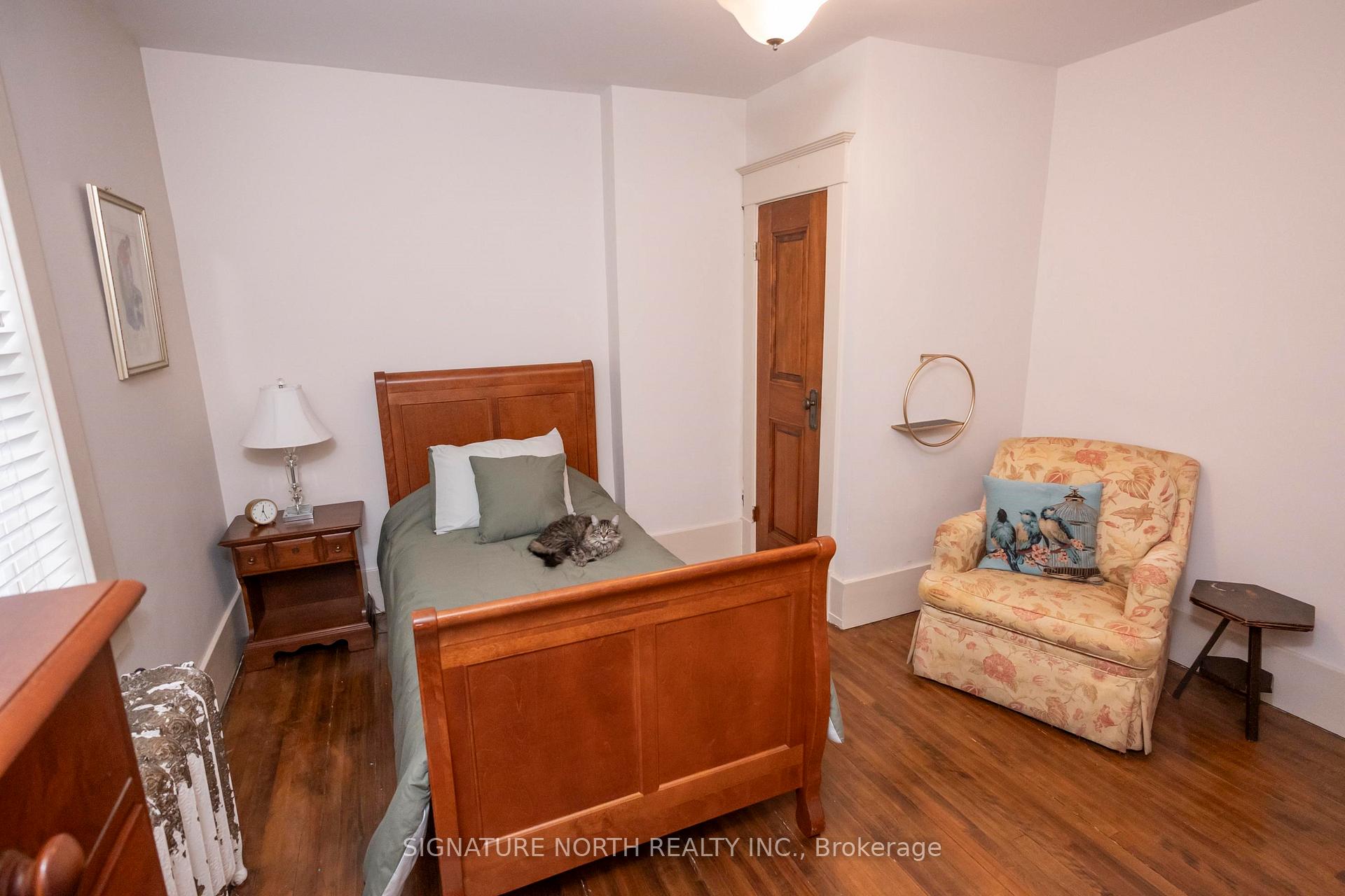 Photo 31 of 74 Prospect Avenue, Thunder Bay, College Heights — HOMEH