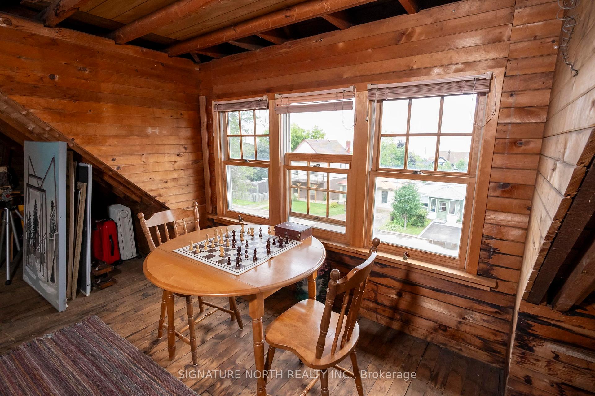 Photo 35 of 74 Prospect Avenue, Thunder Bay, College Heights — HOMEH