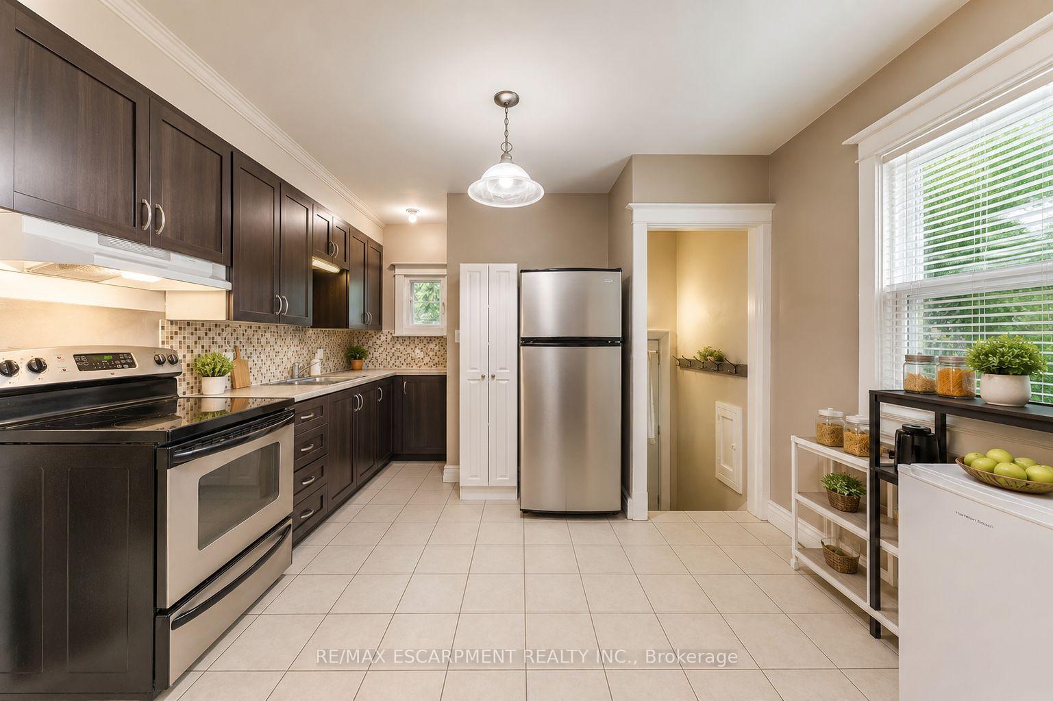 Photo 8 of 74 Royal Avenue, Hamilton, Ainslie Wood — HOMEH