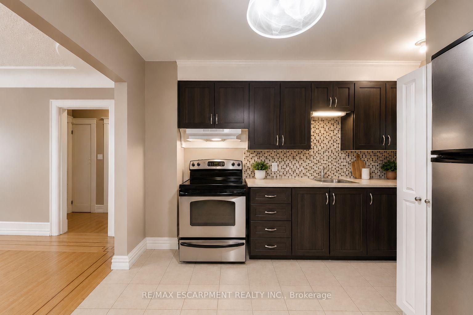 Photo 10 of 74 Royal Avenue, Hamilton, Ainslie Wood — HOMEH
