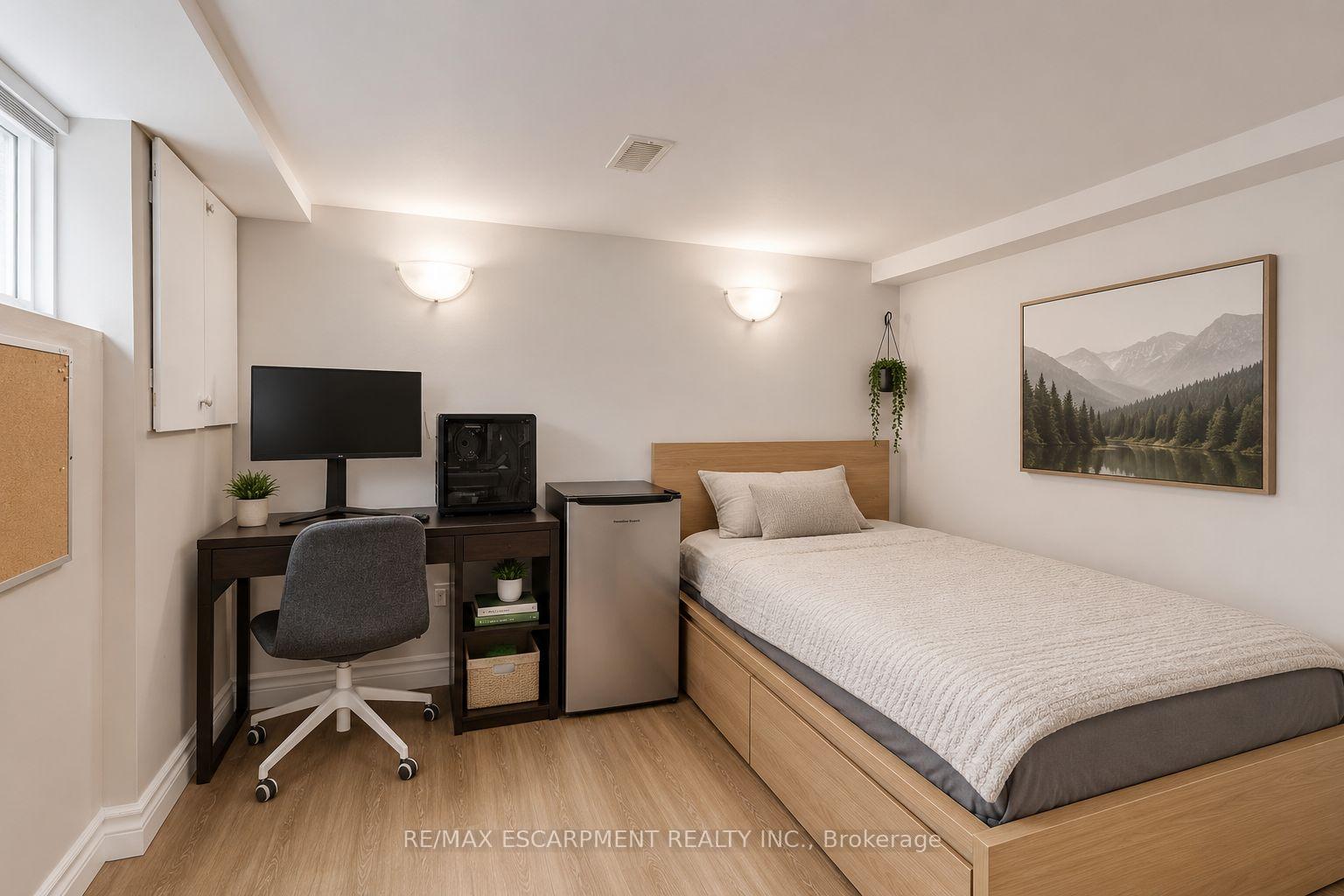 Photo 20 of 74 Royal Avenue, Hamilton, Ainslie Wood — HOMEH