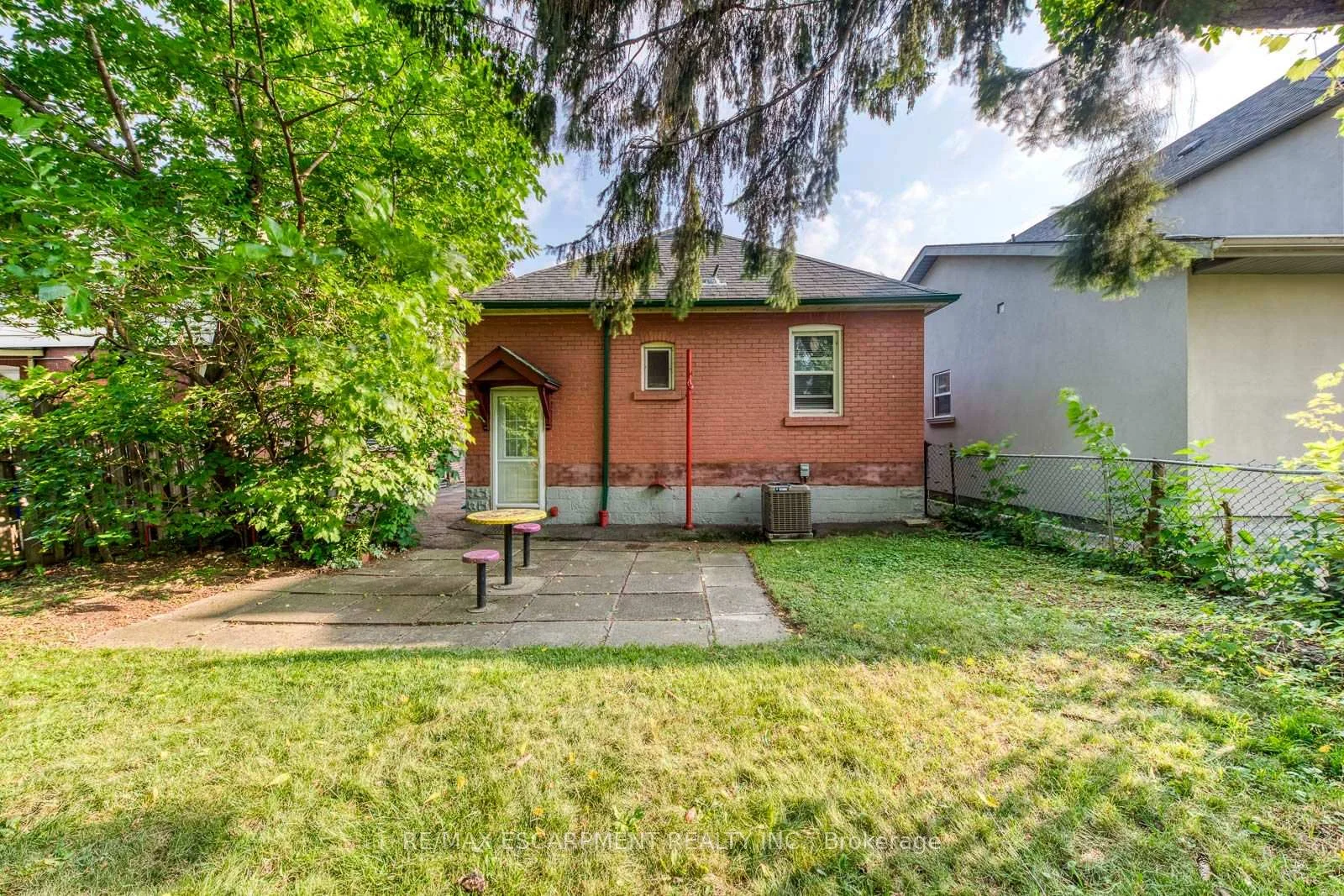 Photo 31 of 74 Royal Avenue, Hamilton, Ainslie Wood — HOMEH