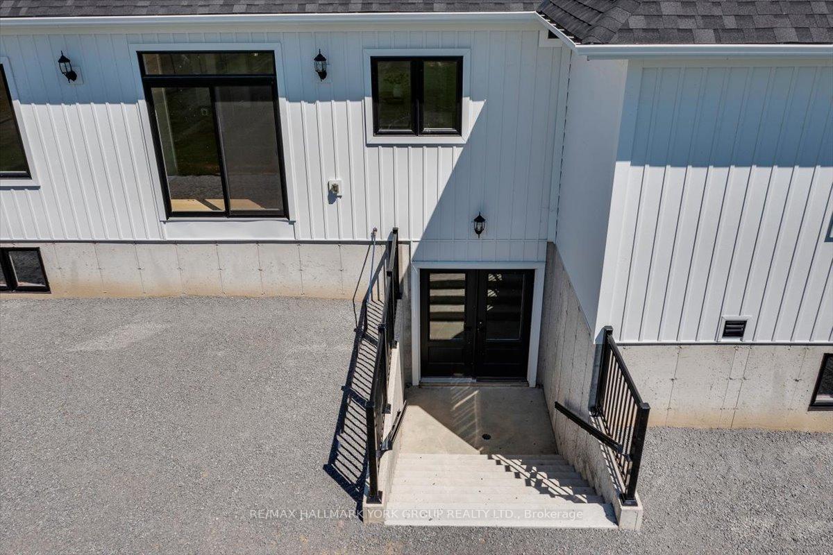 Photo 37 of 147 Lake Drive E, Georgina, Historic Lakeshore Communities — HOMEH