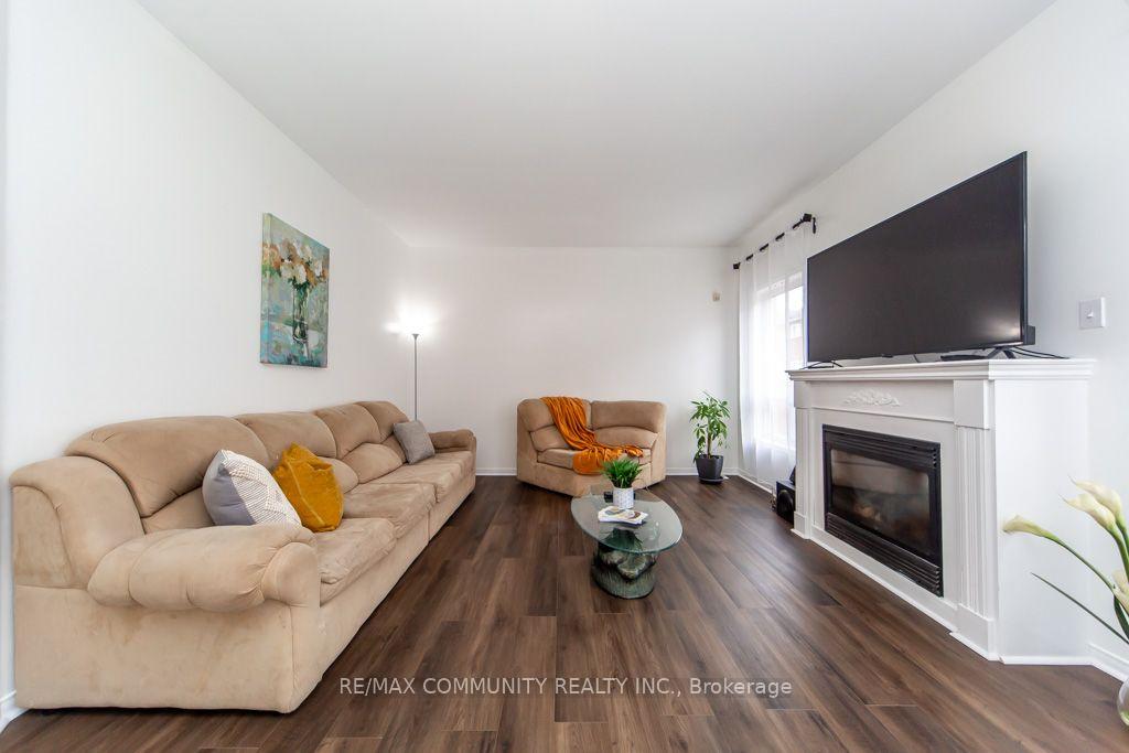Photo 19 of 44 Haskell Avenue, Ajax, Northwest Ajax — HOMEH