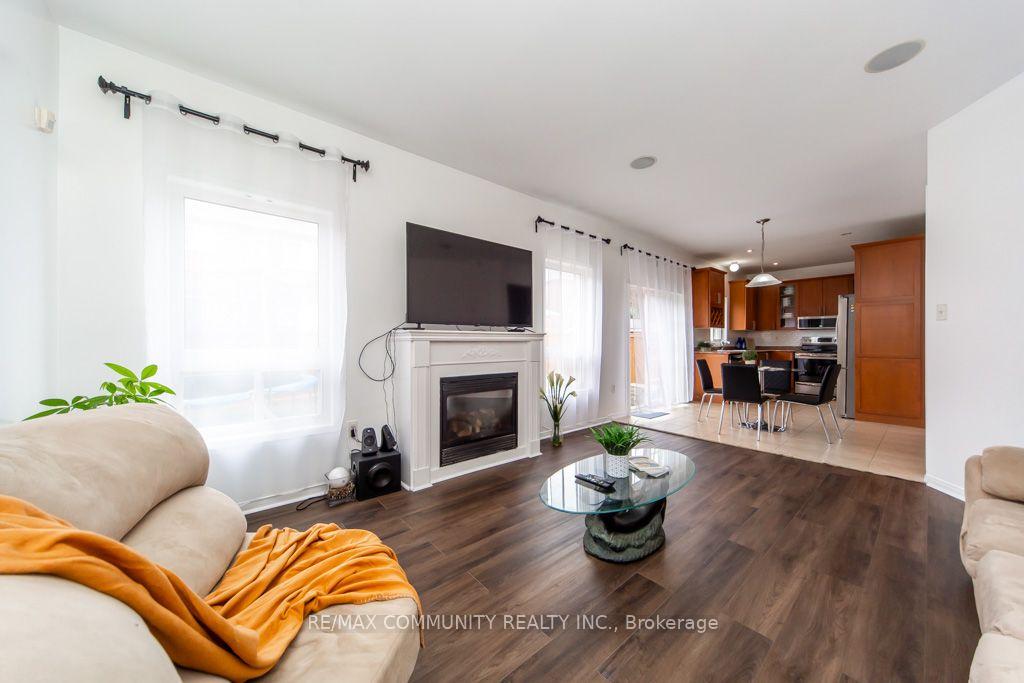 Photo 20 of 44 Haskell Avenue, Ajax, Northwest Ajax — HOMEH