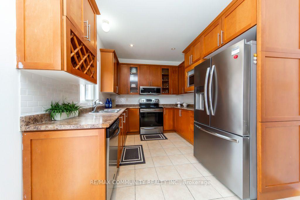 Photo 23 of 44 Haskell Avenue, Ajax, Northwest Ajax — HOMEH