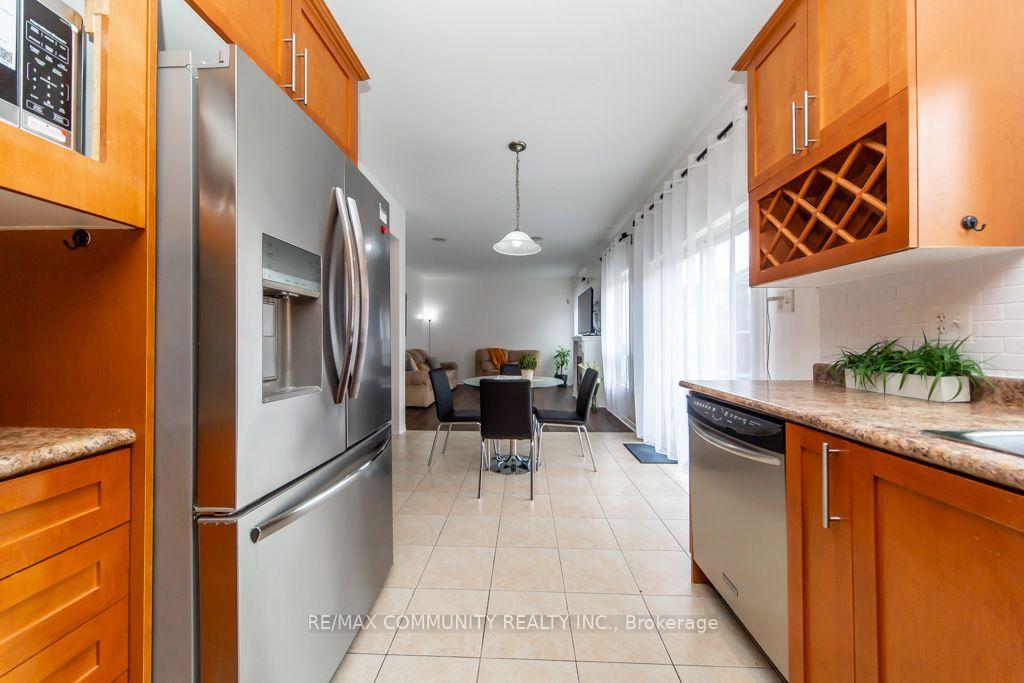 Photo 24 of 44 Haskell Avenue, Ajax, Northwest Ajax — HOMEH