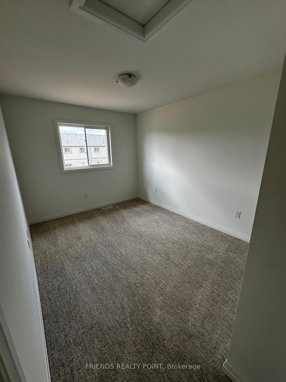 Photo 17 of 44 Samuel Avenue, Pelham, Fonthill — HOMEH