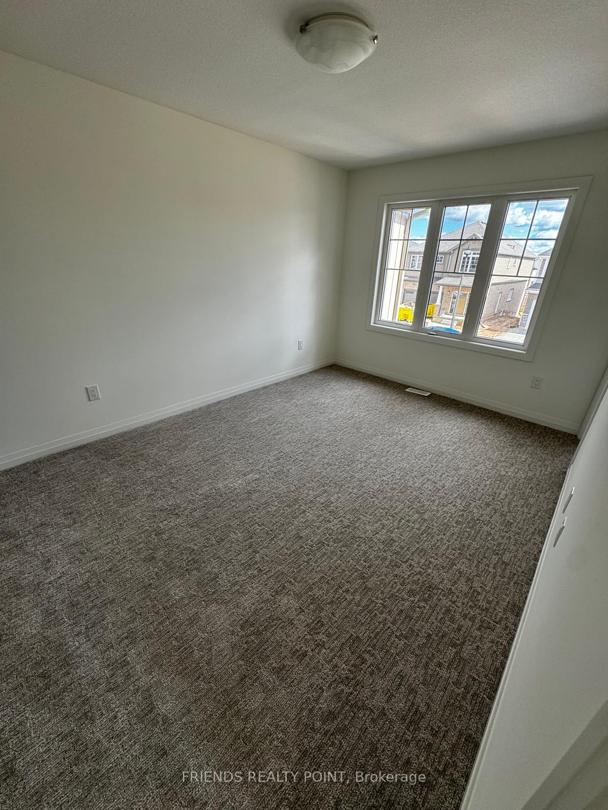 Photo 19 of 44 Samuel Avenue, Pelham, Fonthill — HOMEH