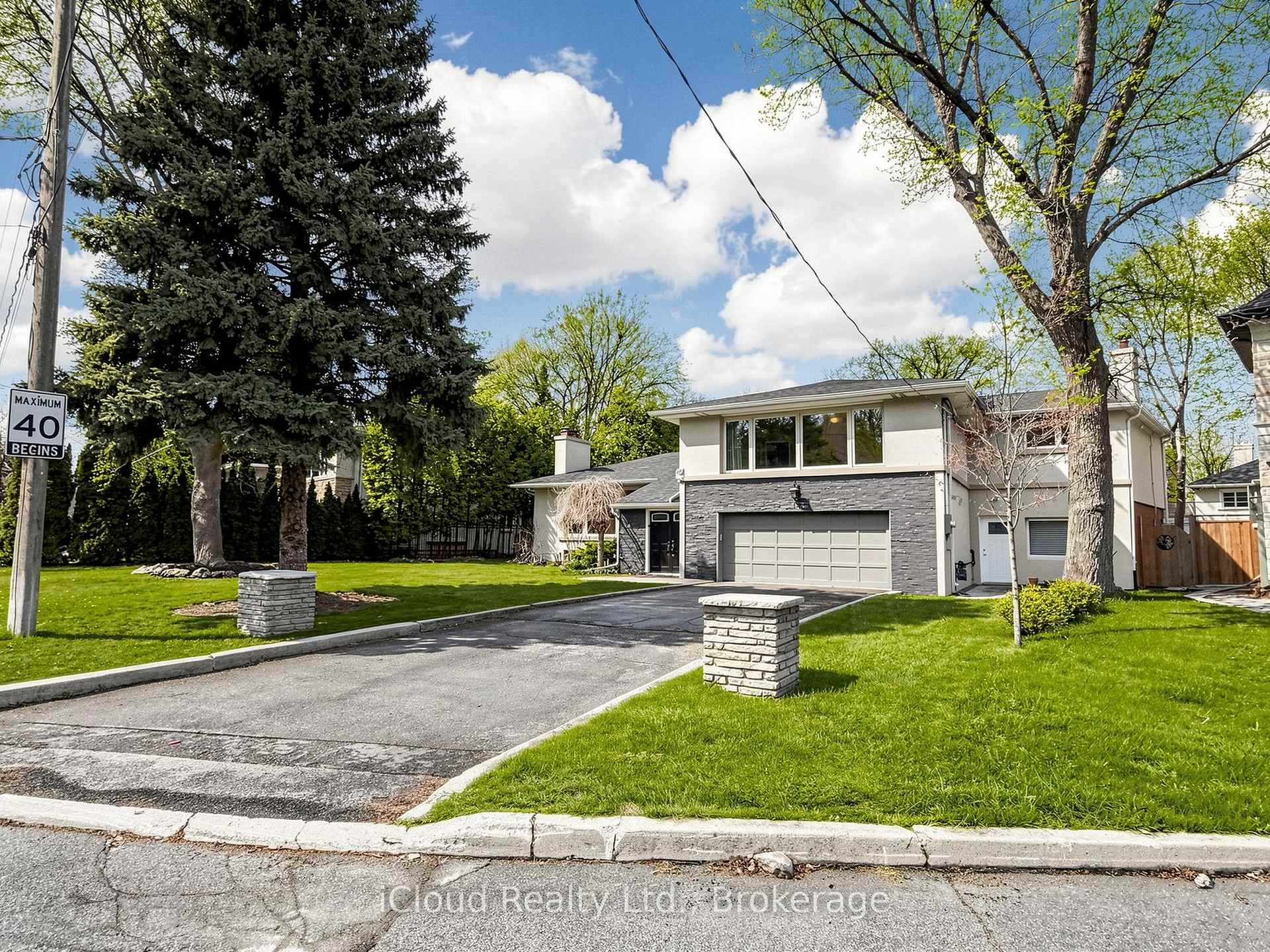 Photo 2 of 164 Munro Boulevard, North York, St. Andrew-Windfields — HOMEH