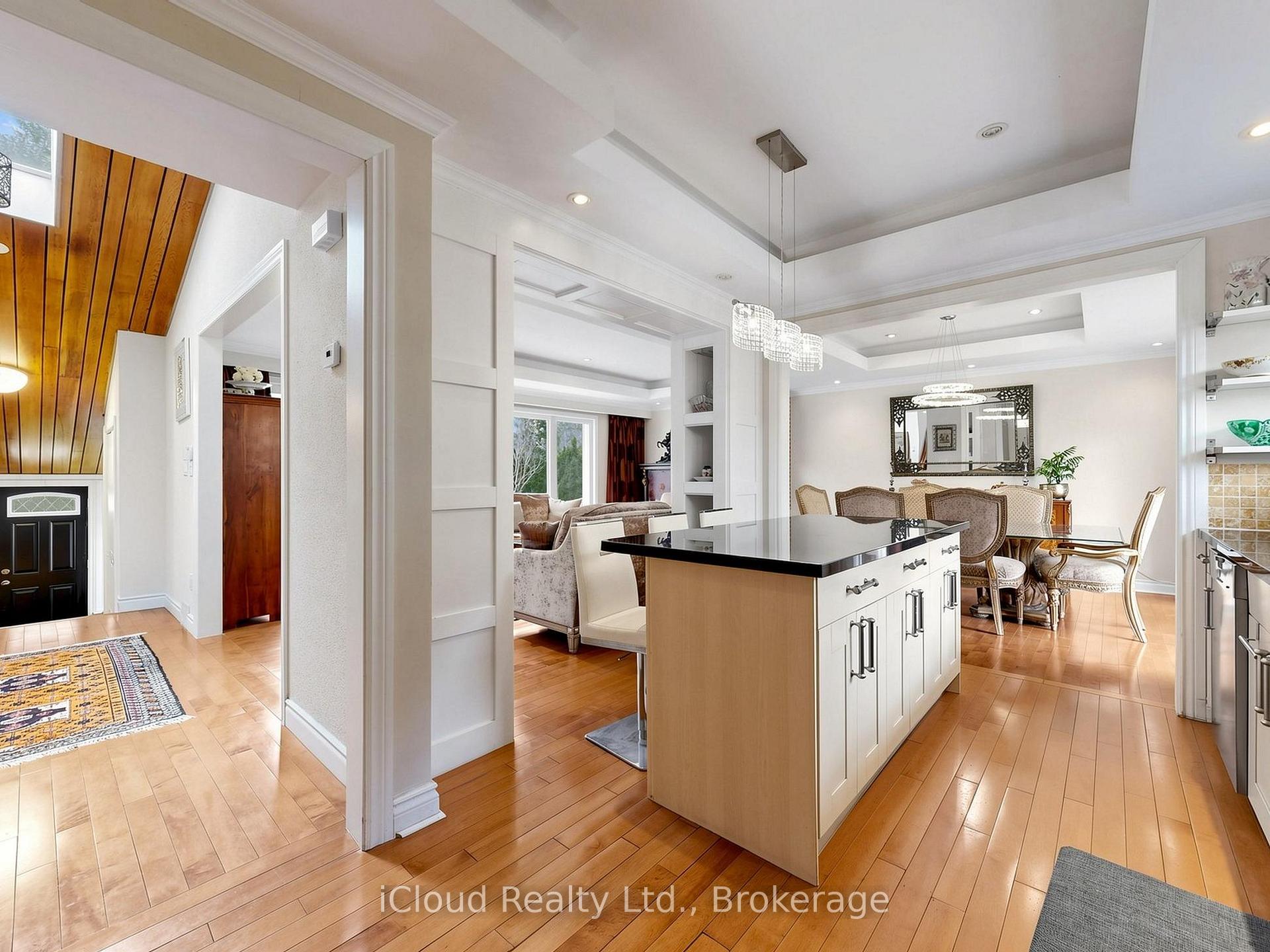 Photo 14 of 164 Munro Boulevard, North York, St. Andrew-Windfields — HOMEH