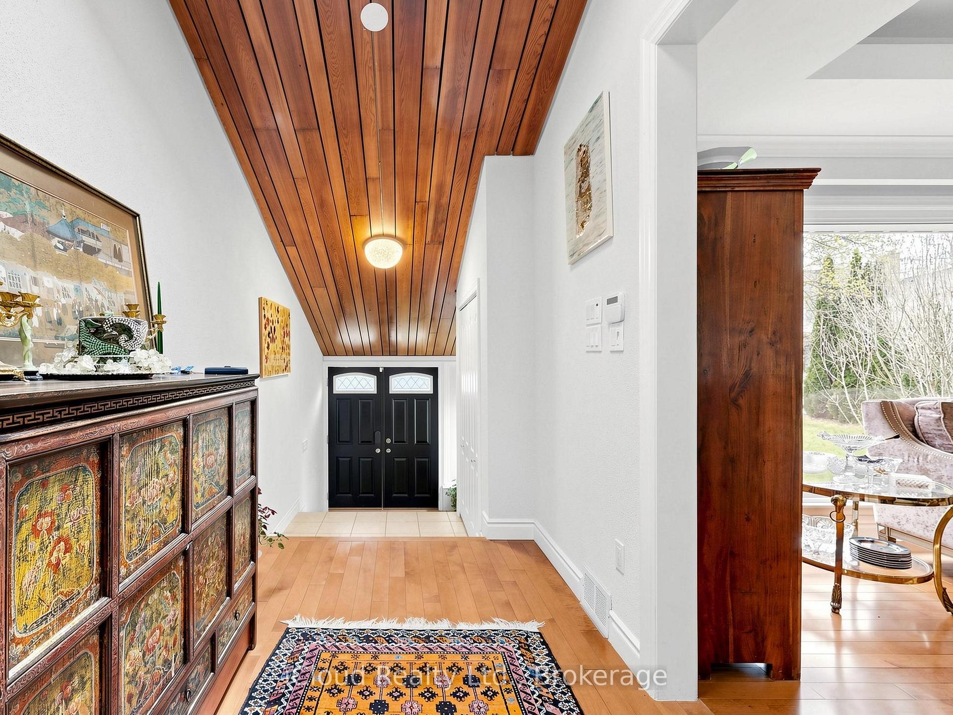 Photo 20 of 164 Munro Boulevard, North York, St. Andrew-Windfields — HOMEH