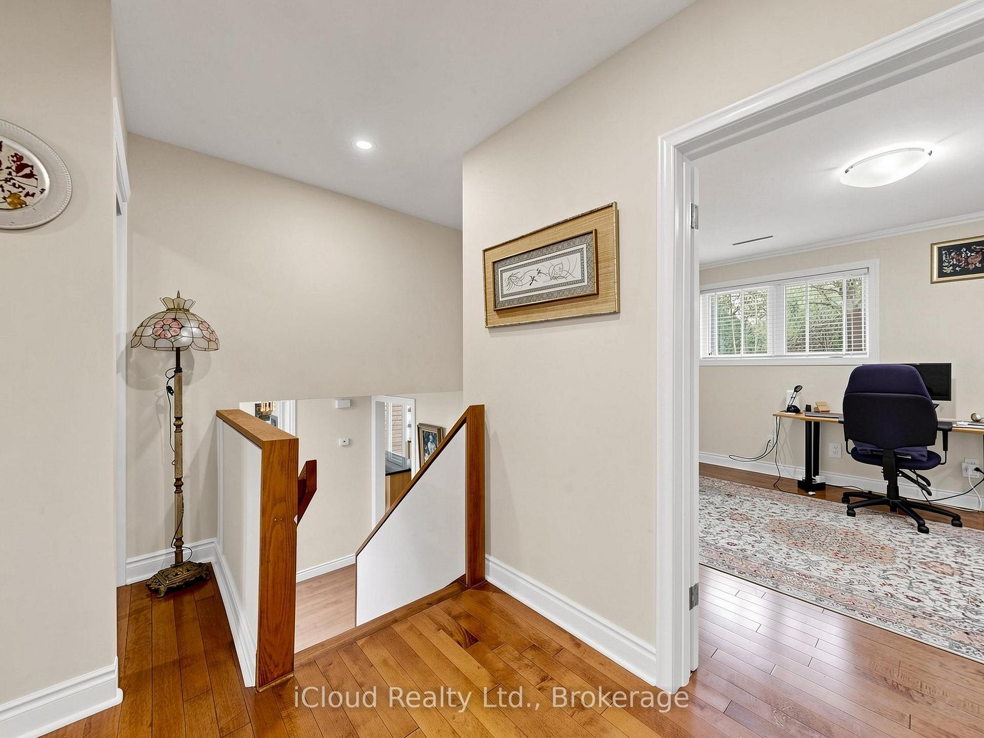 Photo 24 of 164 Munro Boulevard, North York, St. Andrew-Windfields — HOMEH