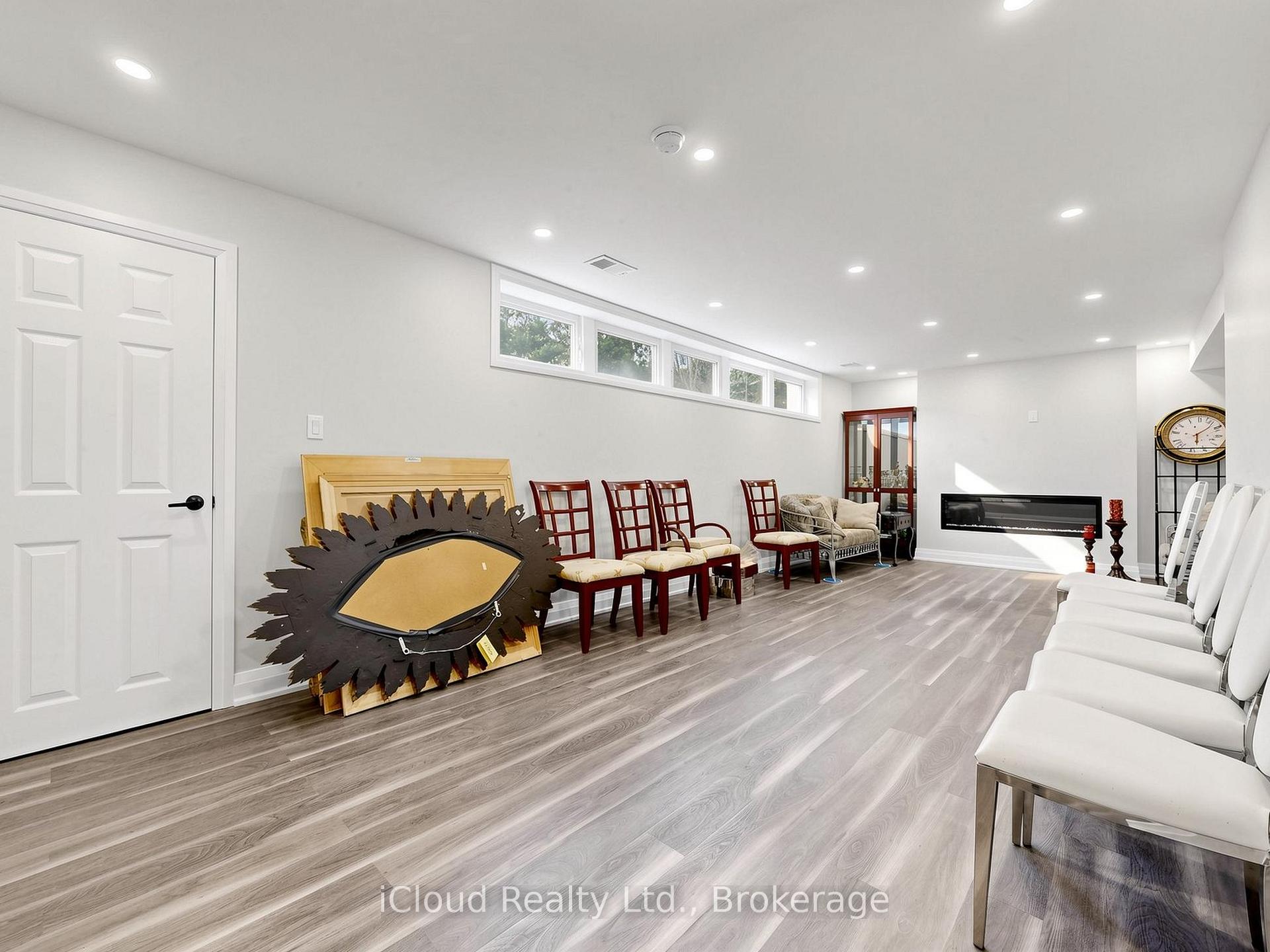 Photo 40 of 164 Munro Boulevard, North York, St. Andrew-Windfields — HOMEH