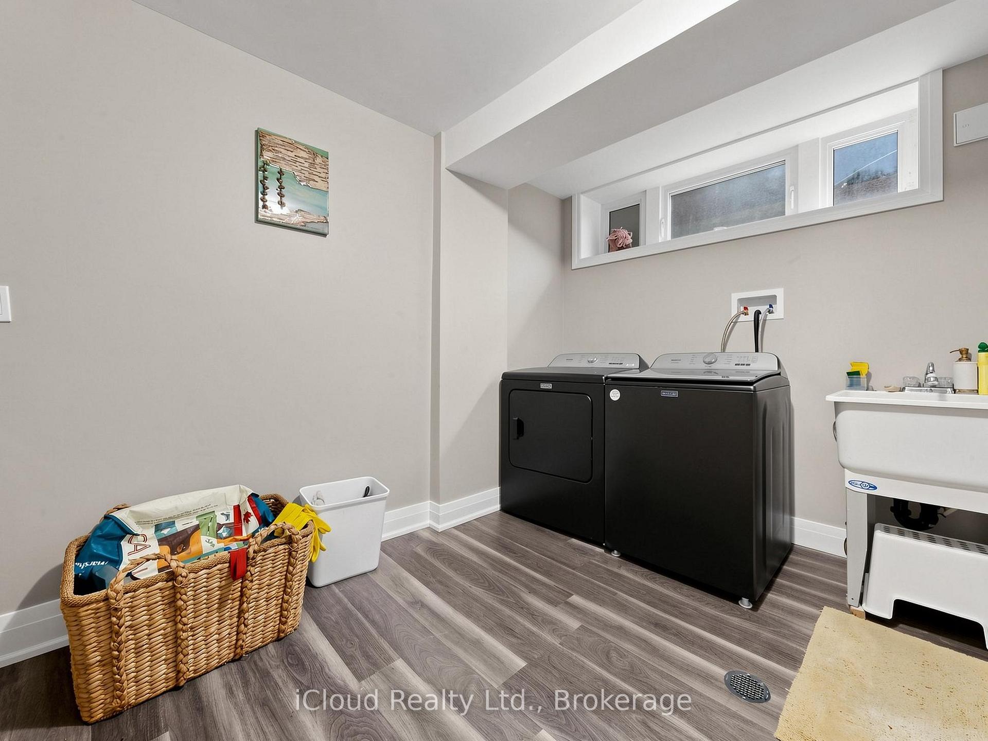 Photo 45 of 164 Munro Boulevard, North York, St. Andrew-Windfields — HOMEH