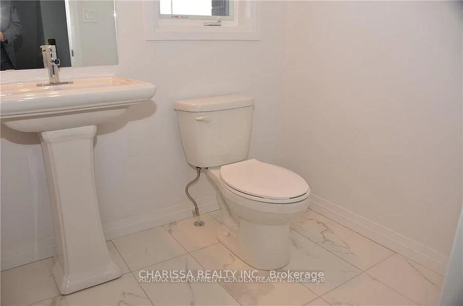 Photo 7 of Unit 200, 30 Times Square Boulevard, Hamilton, Stoney Creek Mountain — HOMEH