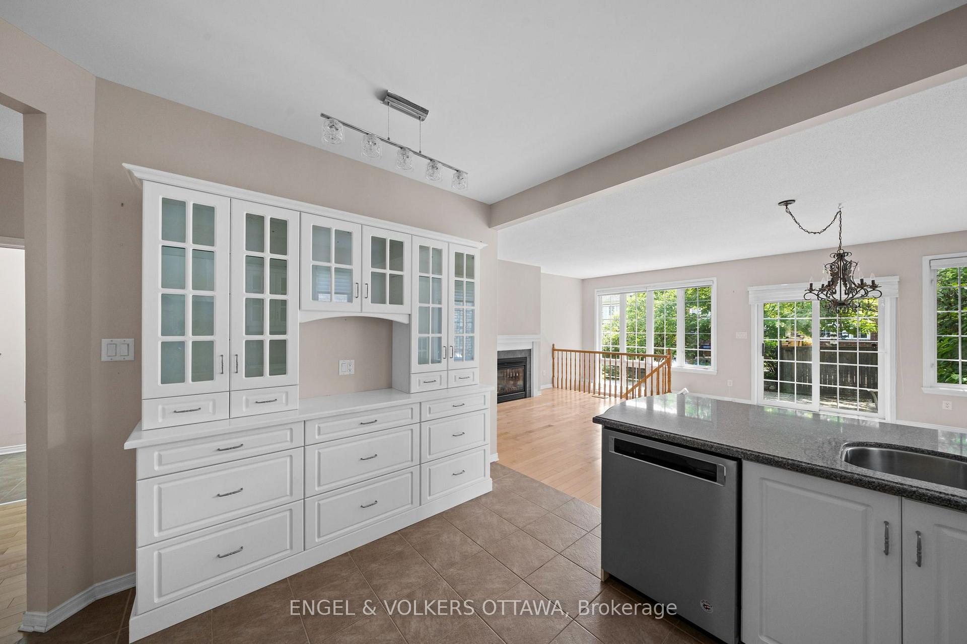 Photo 11 of 205 Cairnsmore Circle, Ottawa, Barrhaven - Stonebridge — HOMEH