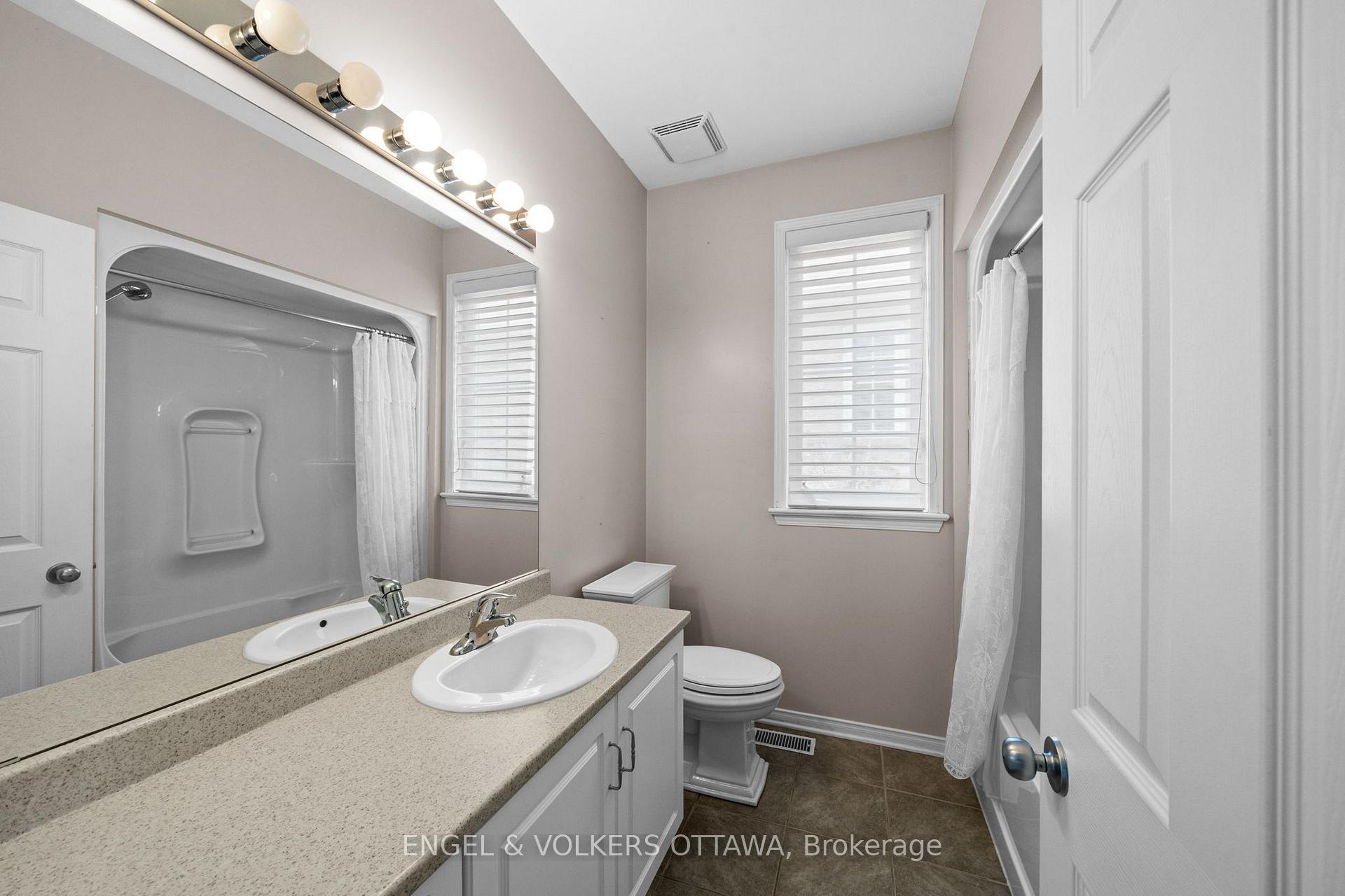 Photo 16 of 205 Cairnsmore Circle, Ottawa, Barrhaven - Stonebridge — HOMEH