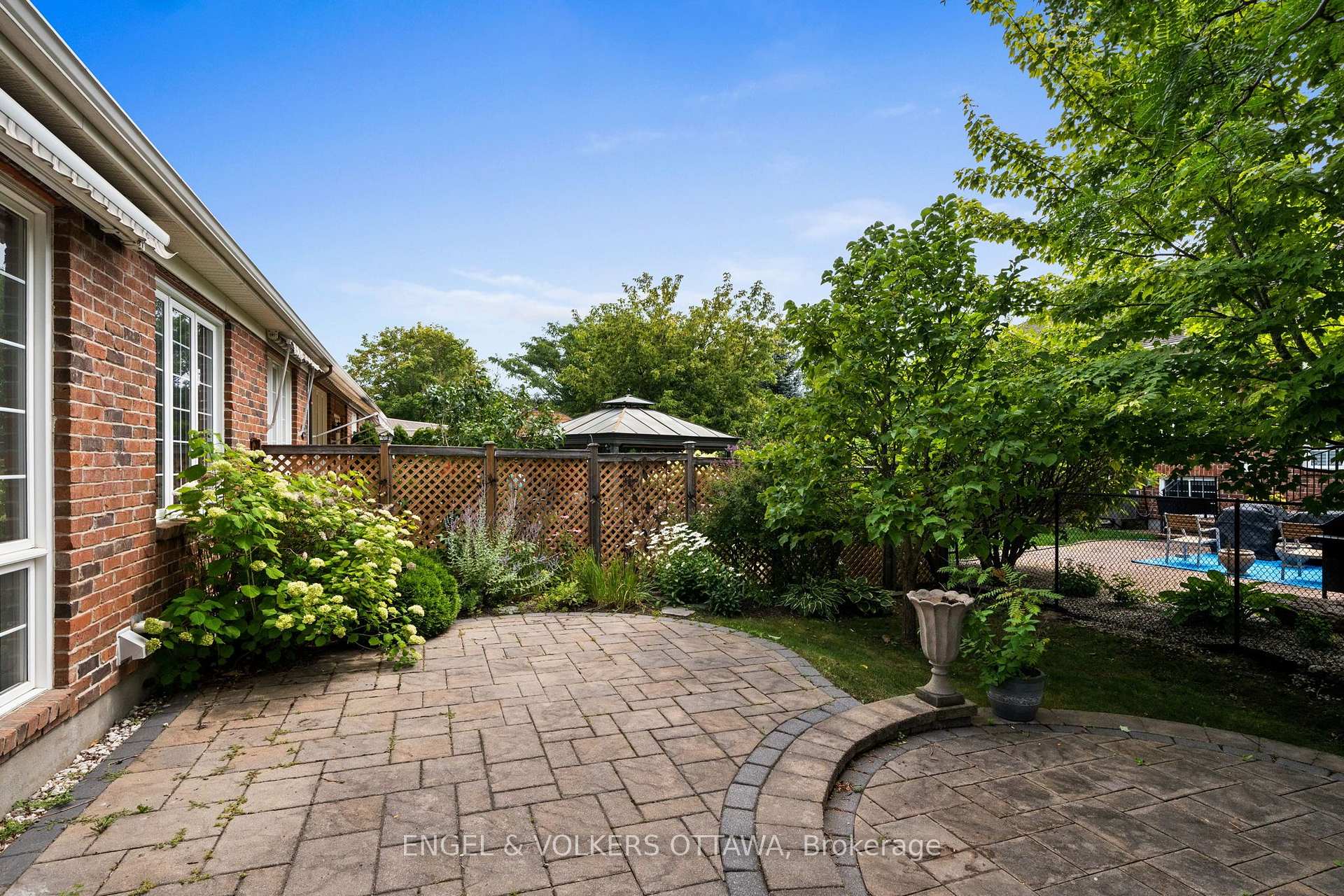 Photo 24 of 205 Cairnsmore Circle, Ottawa, Barrhaven - Stonebridge — HOMEH