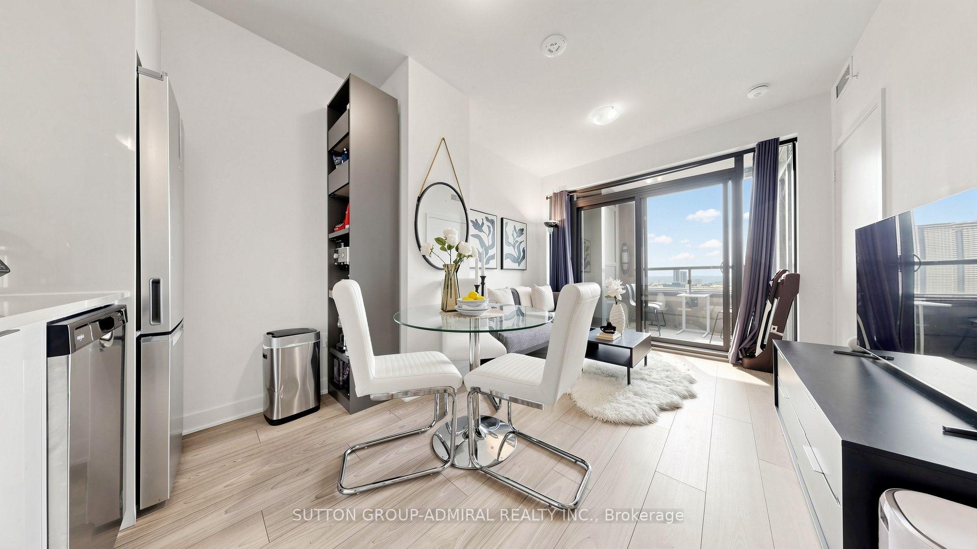 Photo 4 of Unit 1712, 2920 Highway 7 Road, Vaughan, Concord — HOMEH