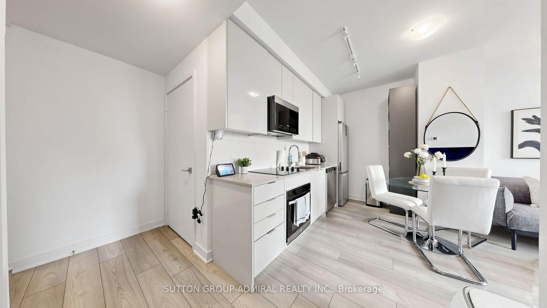 Photo 7 of Unit 1712, 2920 Highway 7 Road, Vaughan, Concord — HOMEH