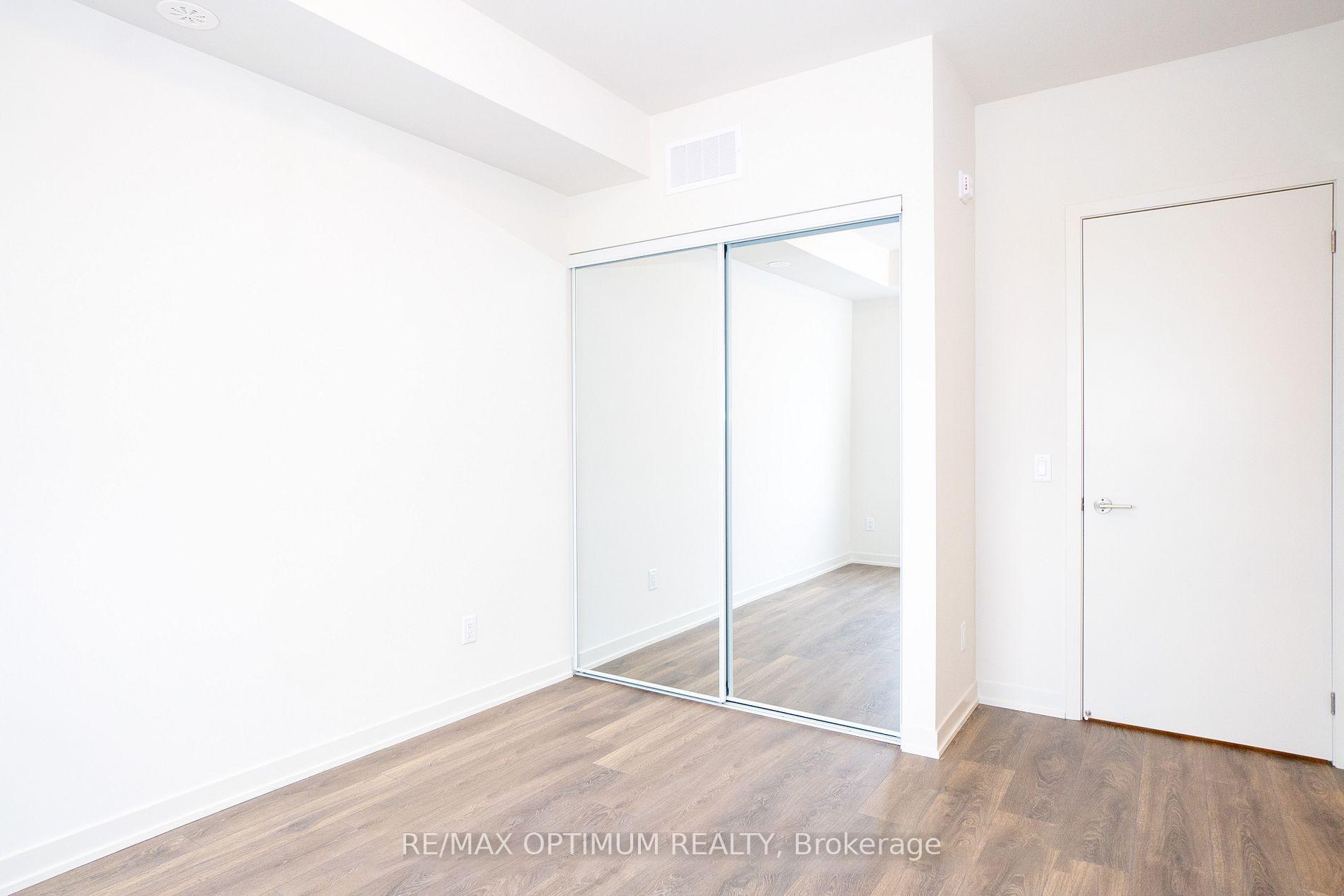 Photo 17 of Unit 405, 58 Sky harbour Drive, Brampton, Bram West — HOMEH