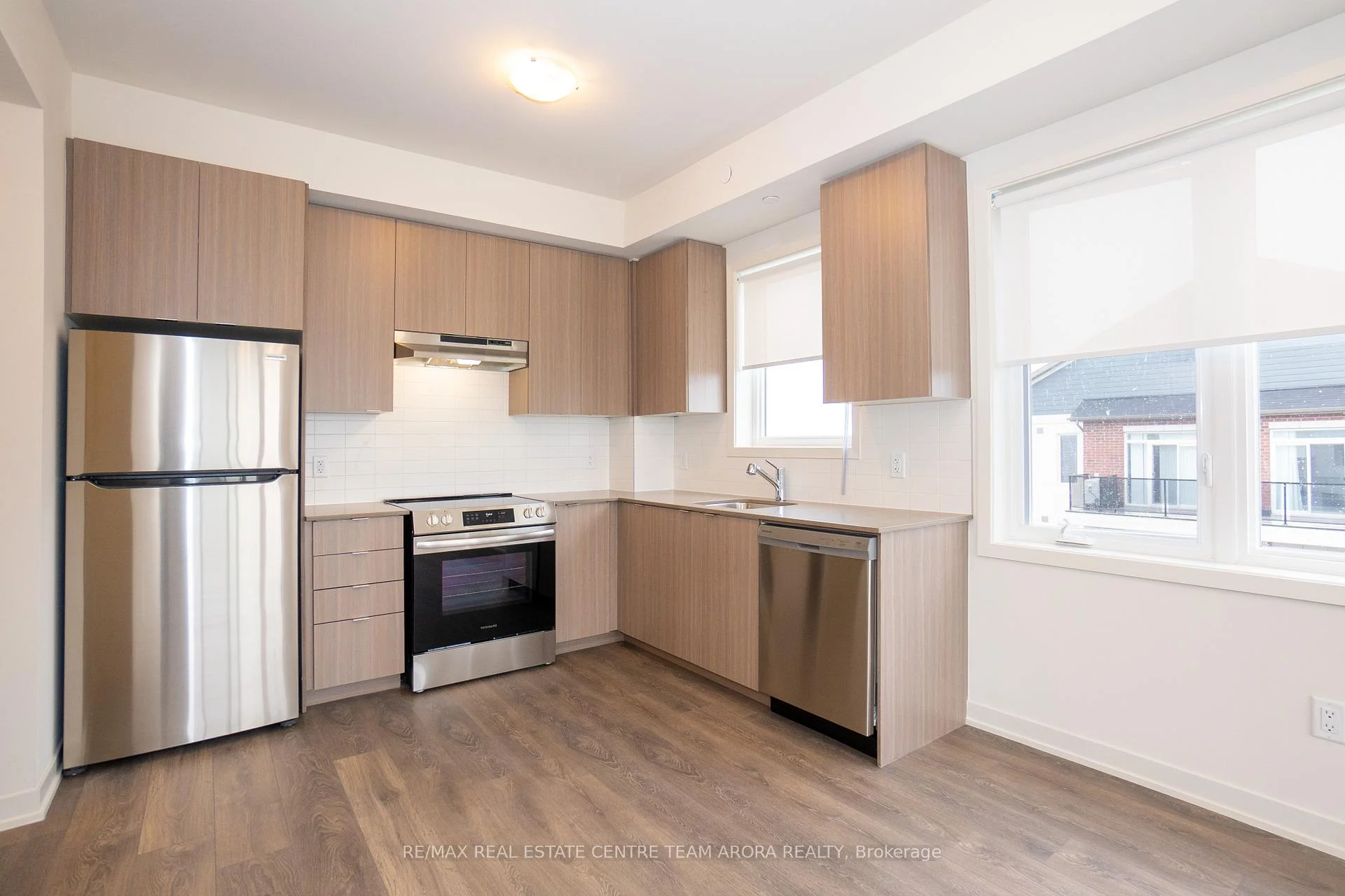 Photo 12 of Unit 405, 58 Sky harbour Drive, Brampton, Bram West — HOMEH