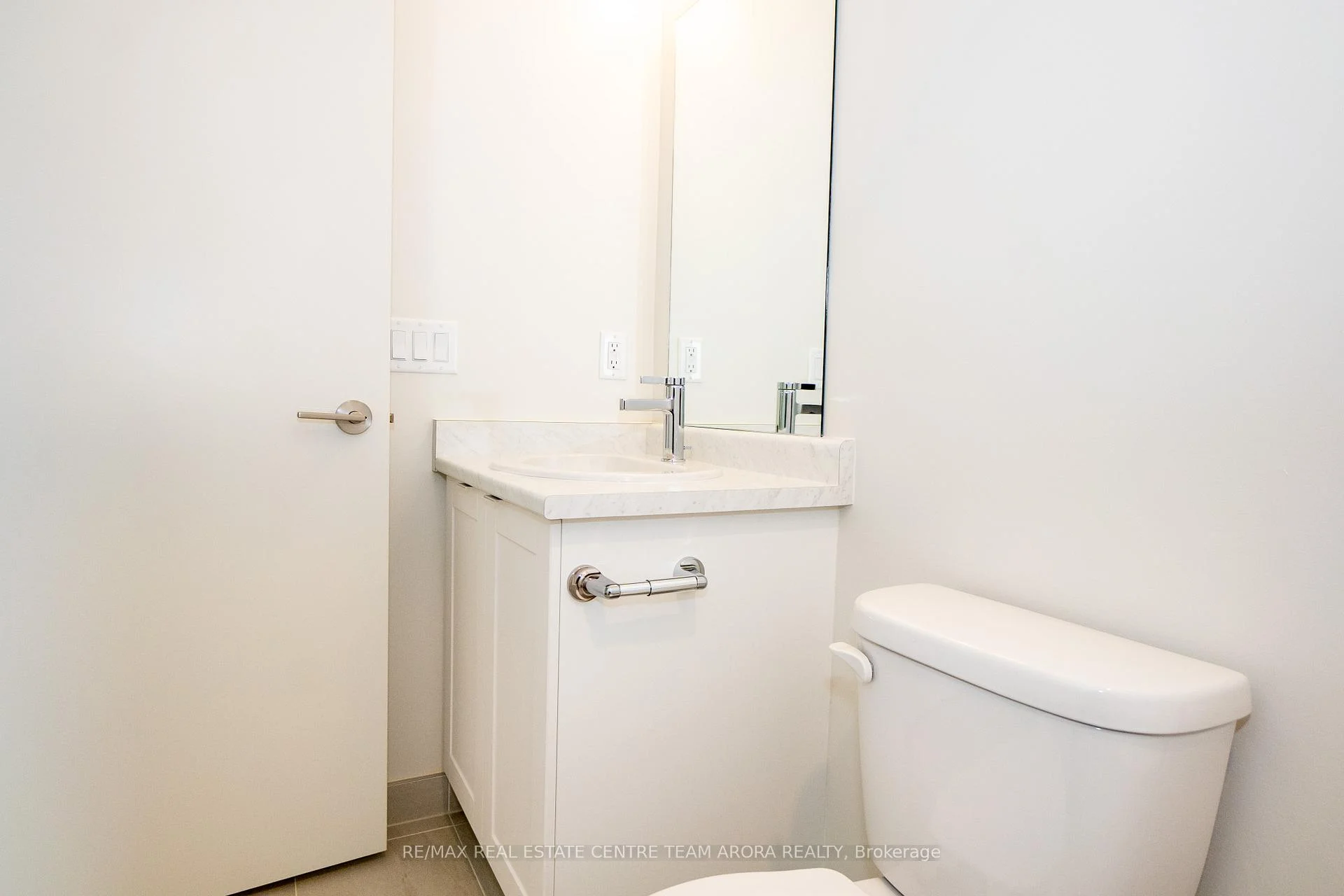 Photo 16 of Unit 405, 58 Sky harbour Drive, Brampton, Bram West — HOMEH