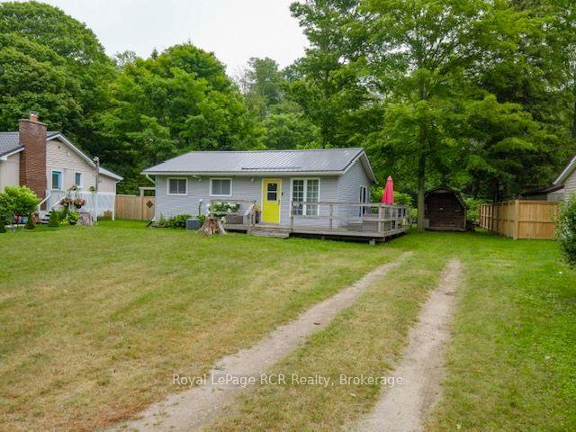 Photo 16 of 107 Seneca Street, Huron-Kinloss — HOMEH