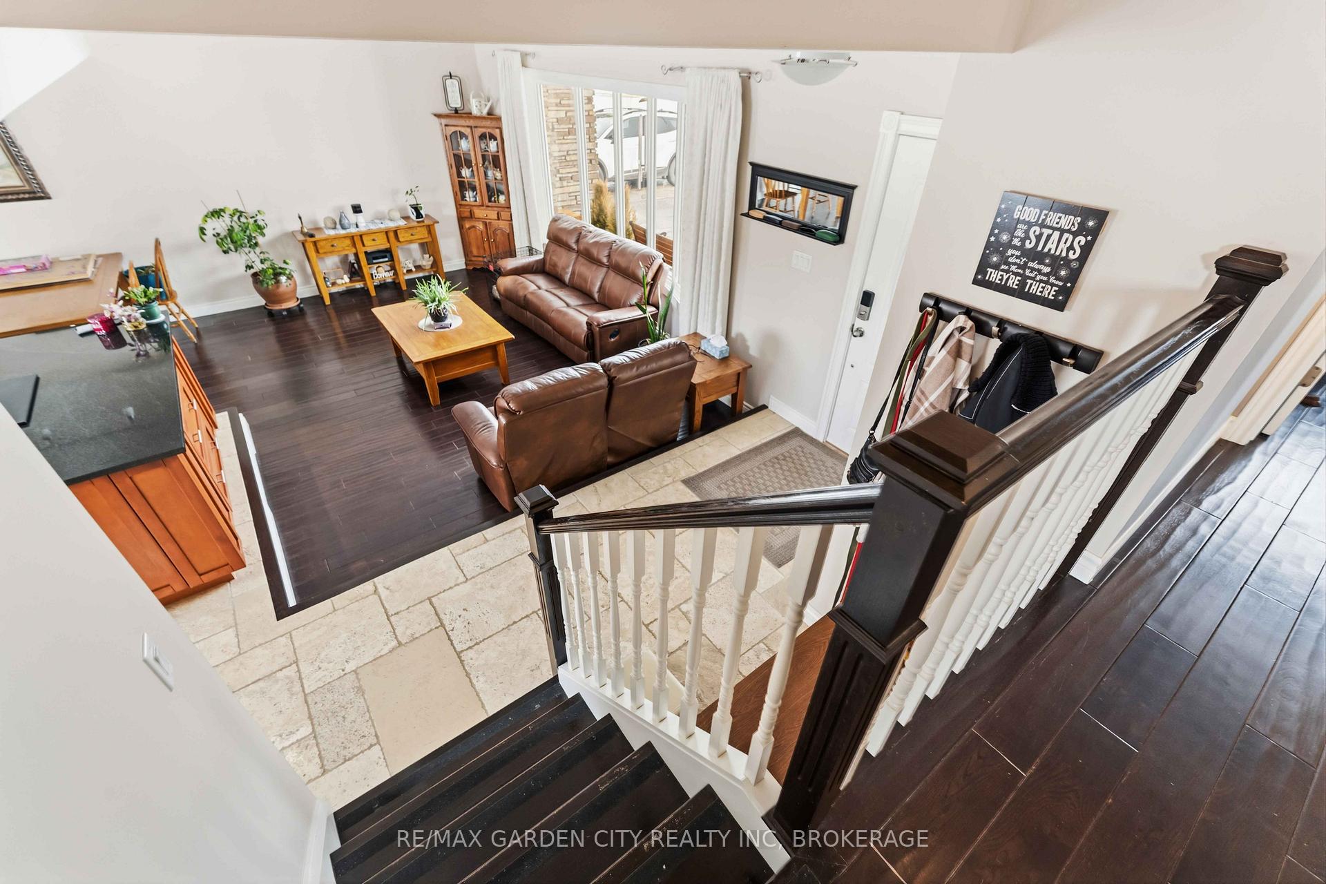 Photo 25 of 147 Cairns Crescent, Fort Erie, Bowen — HOMEH