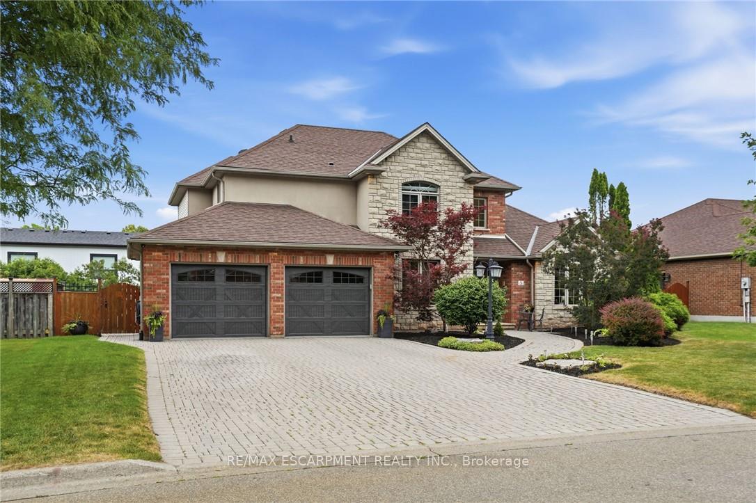 Photo 1 of 5 Manor Crescent, Grimsby, Grimsby East — HOMEH