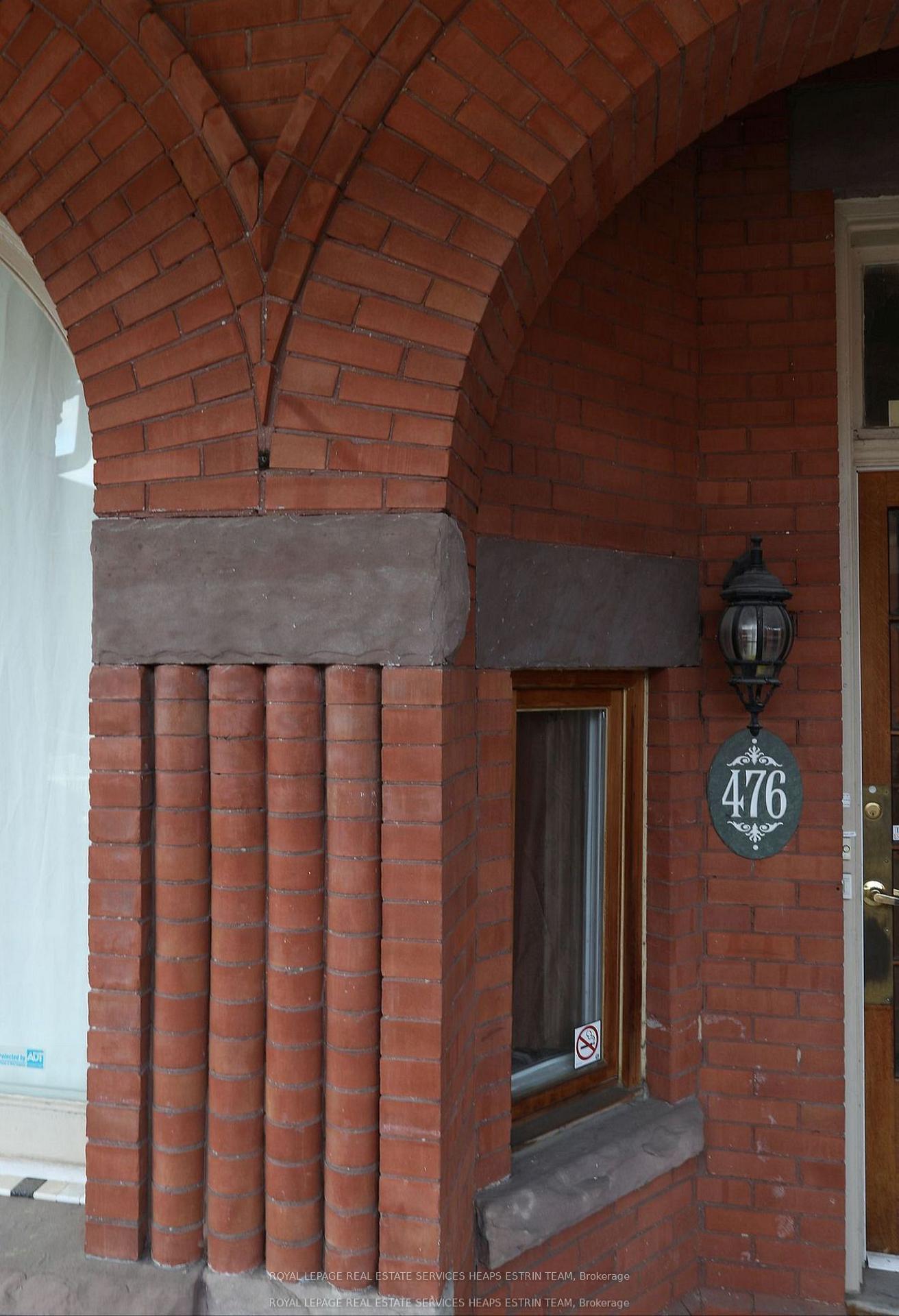Photo 3 of Unit Upper, 476 Euclid Avenue, Toronto, Palmerston-Little Italy — HOMEH