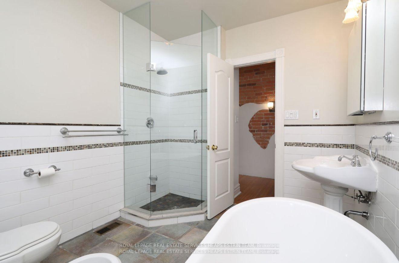 Photo 64 of Unit Upper, 476 Euclid Avenue, Toronto, Palmerston-Little Italy — HOMEH