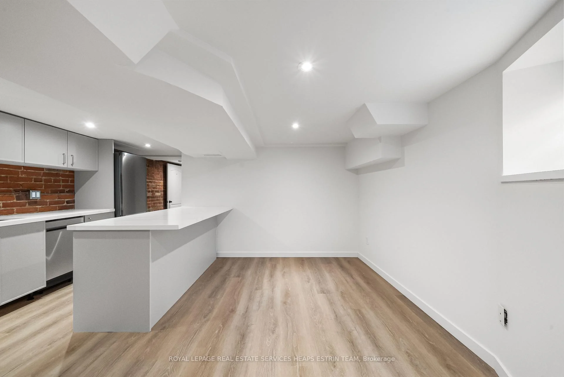 Photo 37 of Unit Upper, 476 Euclid Avenue, Toronto, Palmerston-Little Italy — HOMEH