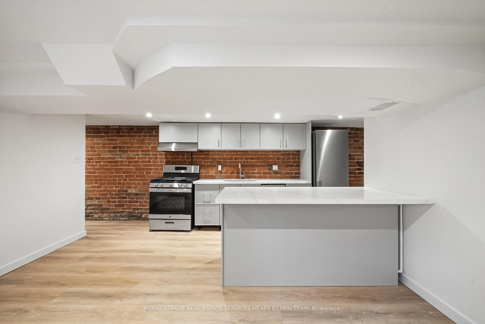 Photo 45 of Unit Upper, 476 Euclid Avenue, Toronto, Palmerston-Little Italy — HOMEH