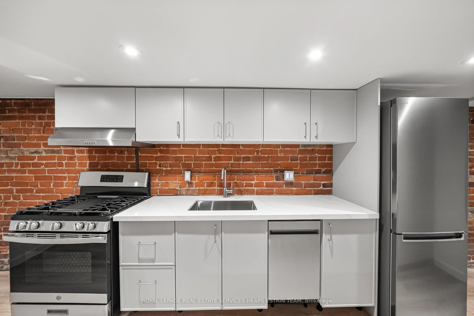 Photo 53 of Unit Upper, 476 Euclid Avenue, Toronto, Palmerston-Little Italy — HOMEH