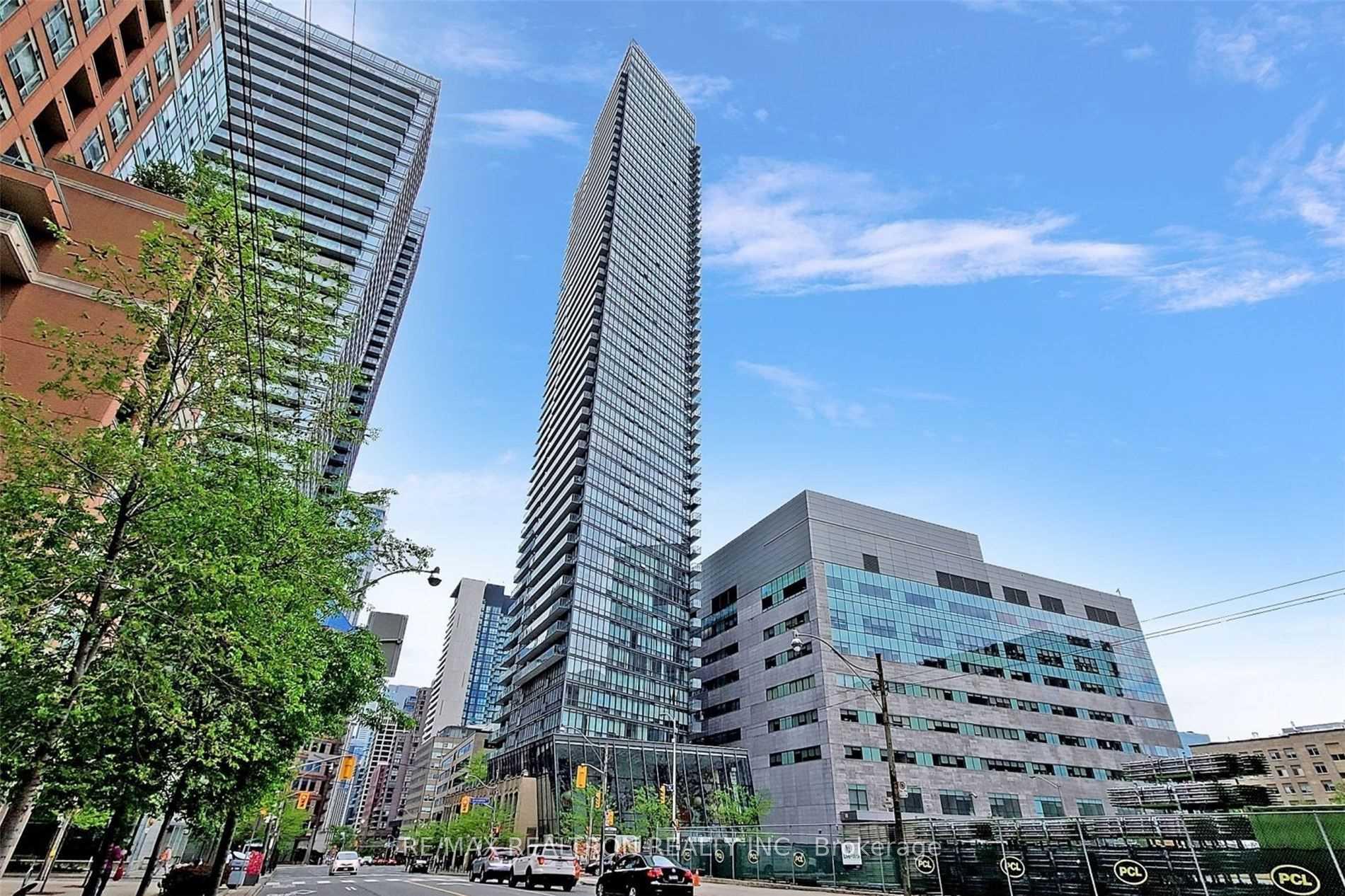 Photo 1 of Unit 1301, 832 Bay Street, Toronto, Bay Street Corridor — HOMEH