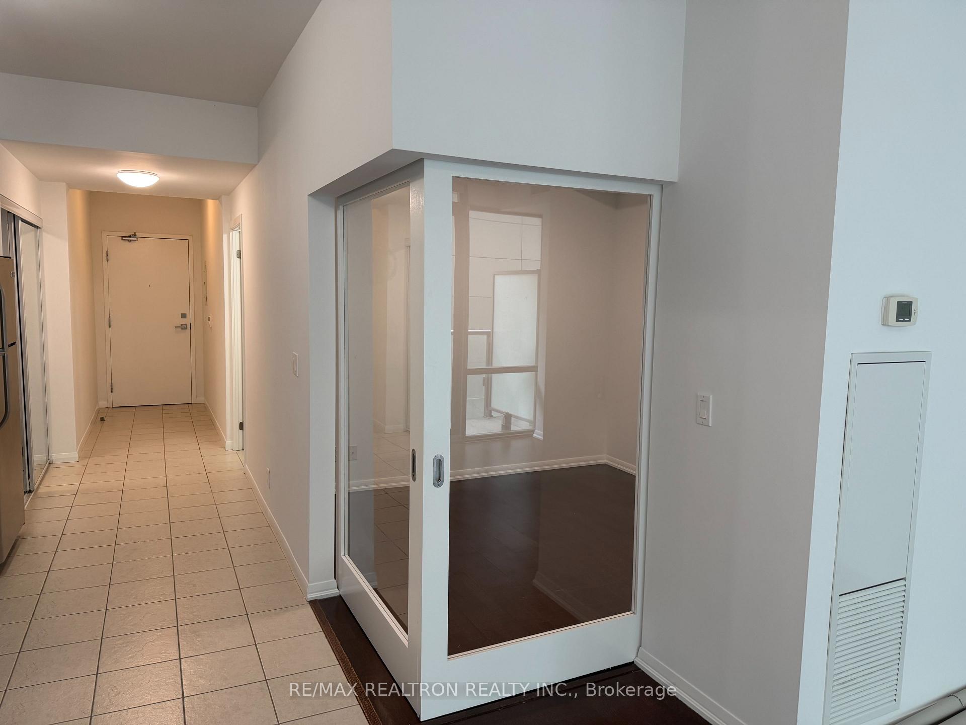 Photo 15 of Unit 1301, 832 Bay Street, Toronto, Bay Street Corridor — HOMEH