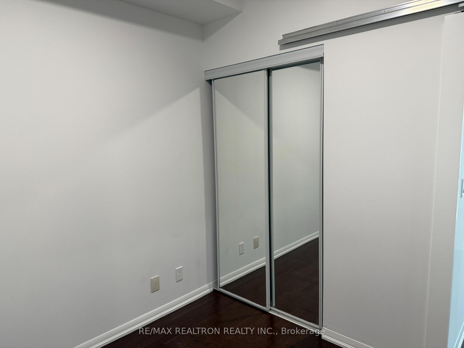 Photo 16 of Unit 1301, 832 Bay Street, Toronto, Bay Street Corridor — HOMEH