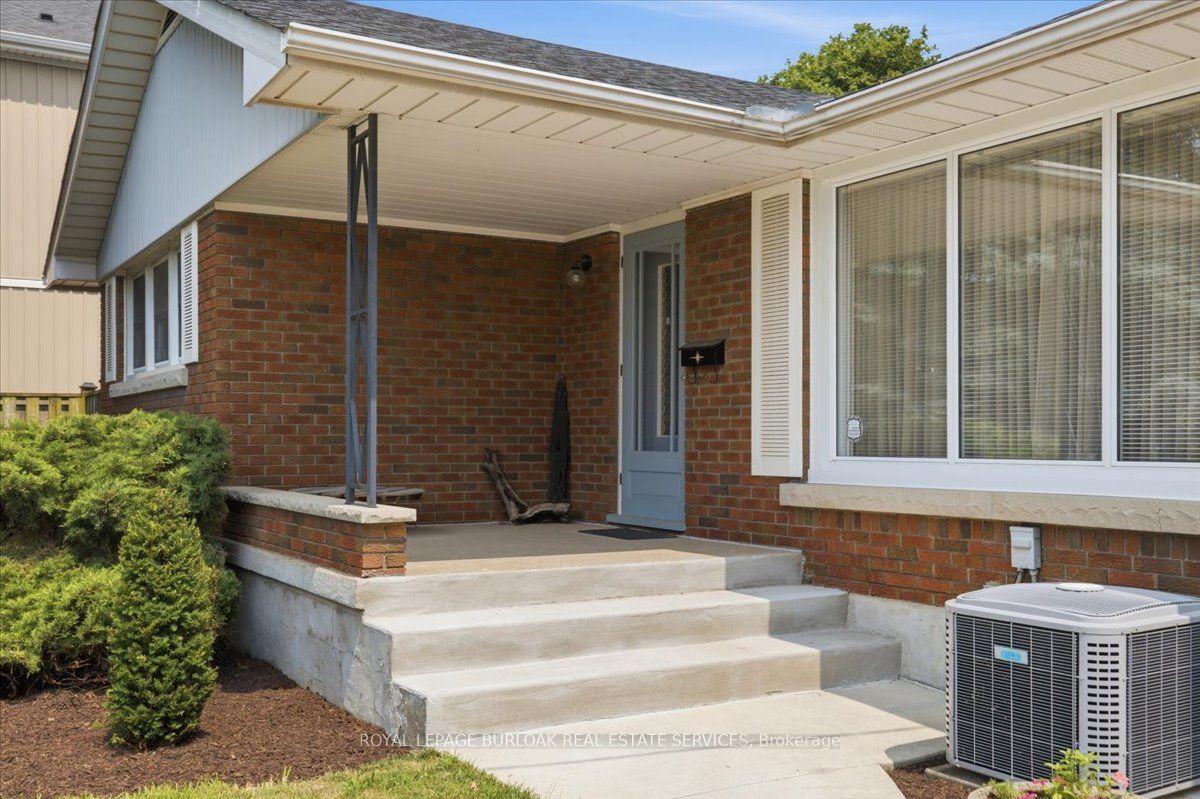 Photo 4 of 4 Corbett Avenue, St. Catharines, Port Dalhousie — HOMEH