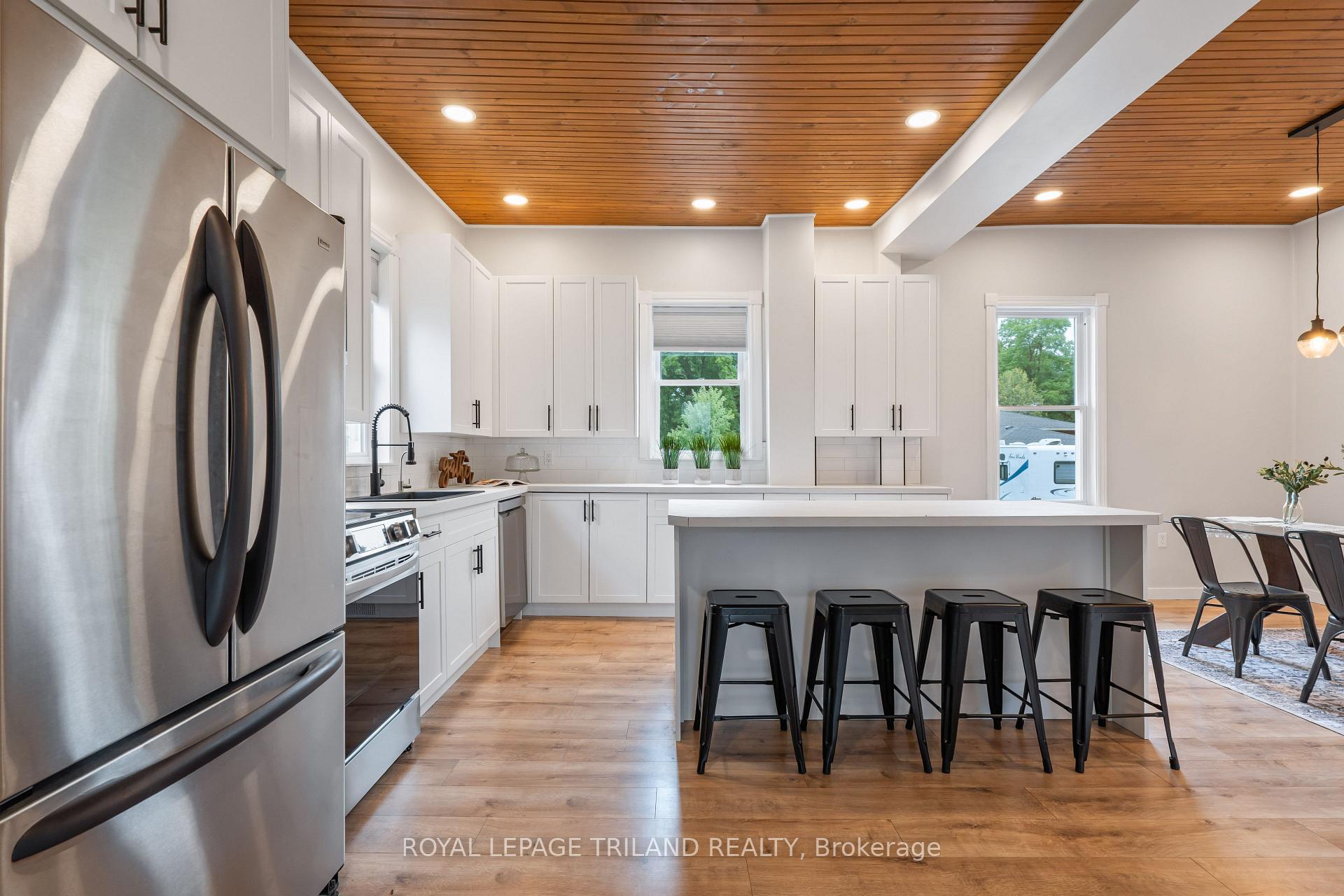Photo 21 of 191 Catherine Street, North Middlesex, Parkhill — HOMEH
